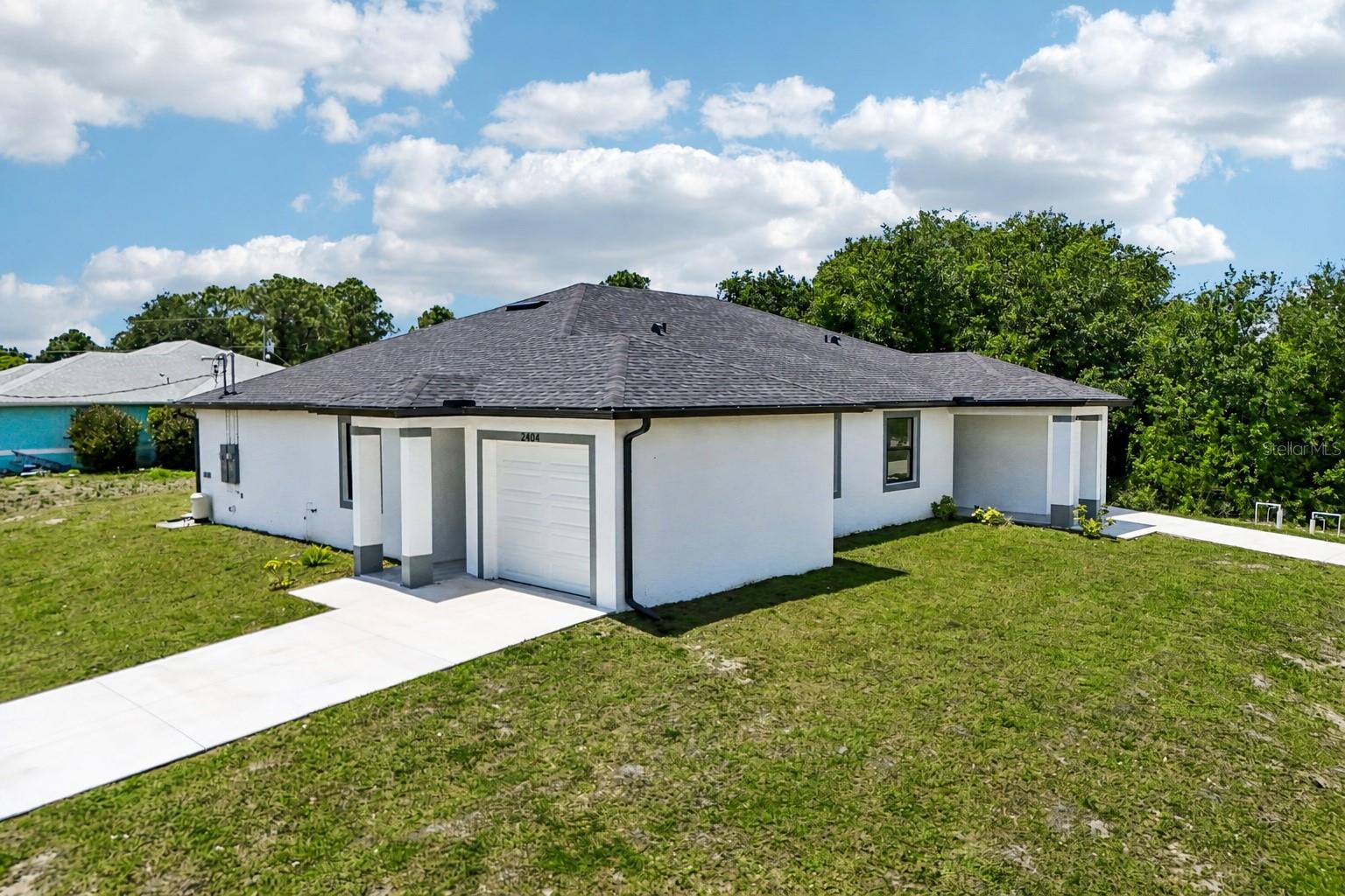 LEHIGH ESTATES - Residential Income