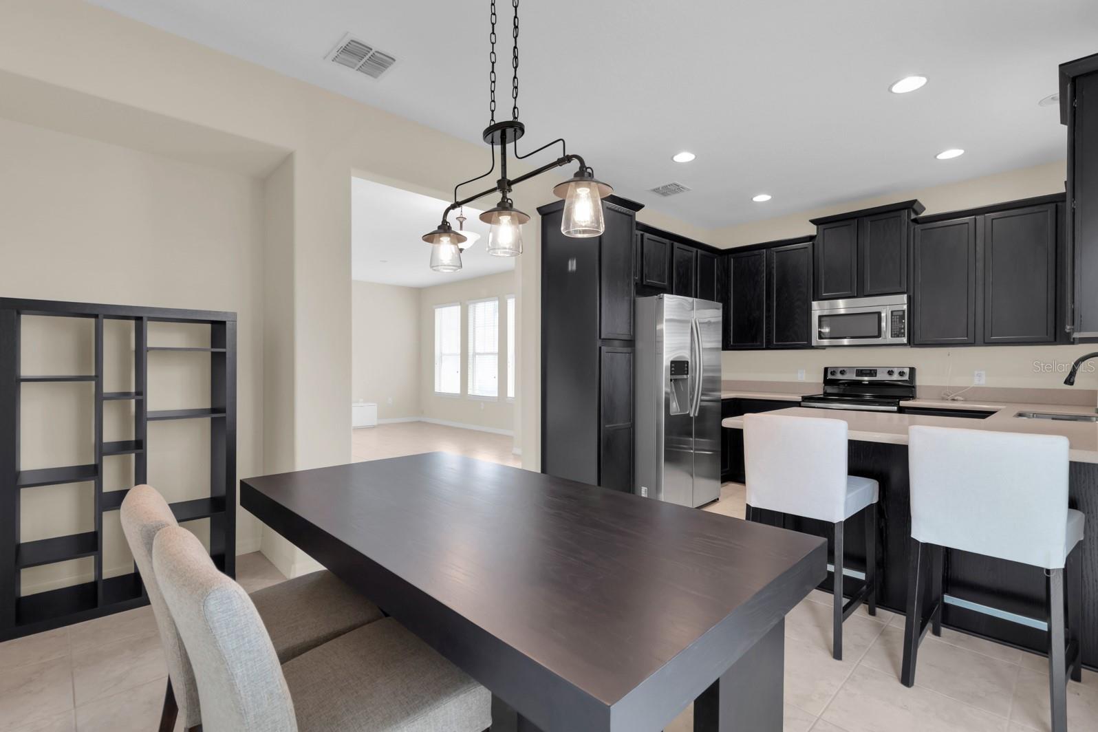 RESERVE AT LOCH LAKE - Residential Lease