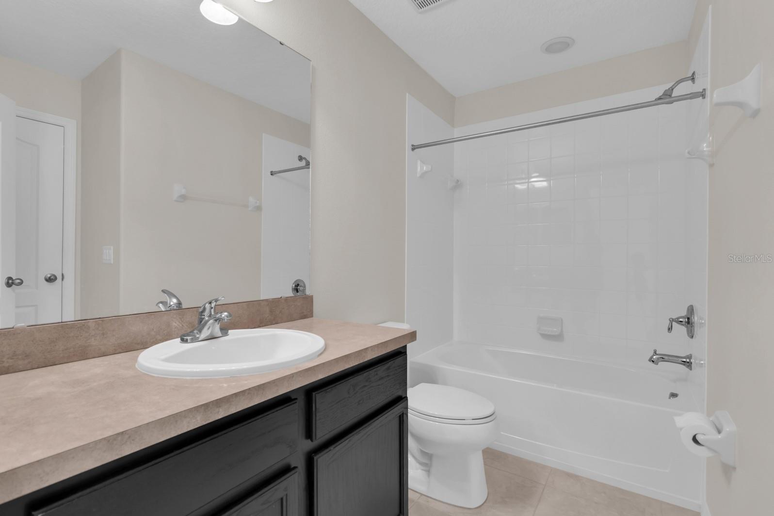 RESERVE AT LOCH LAKE - Residential Lease