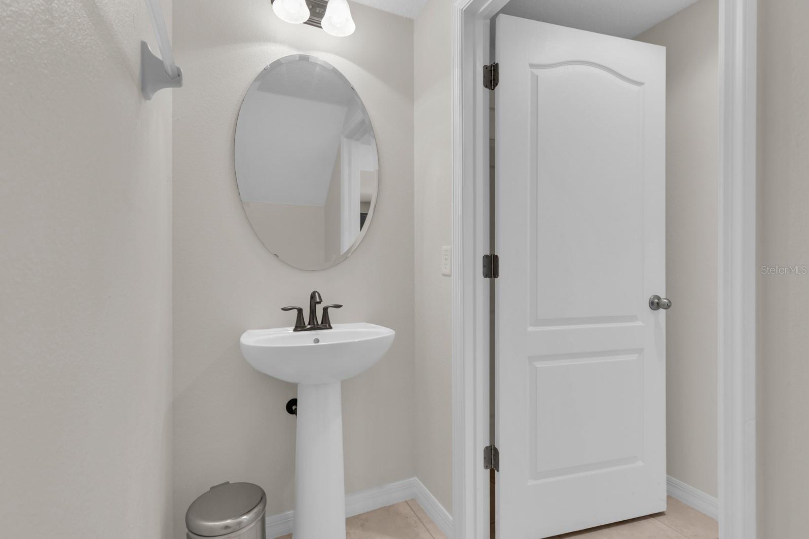 RESERVE AT LOCH LAKE - Residential Lease