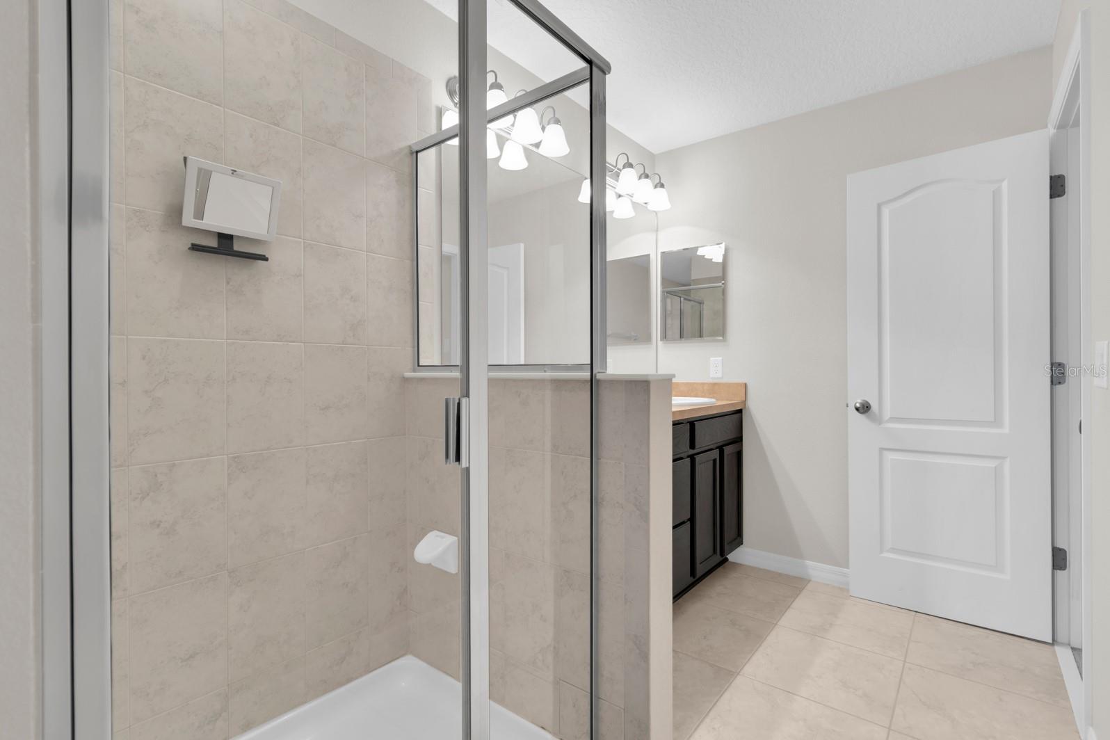 RESERVE AT LOCH LAKE - Residential Lease