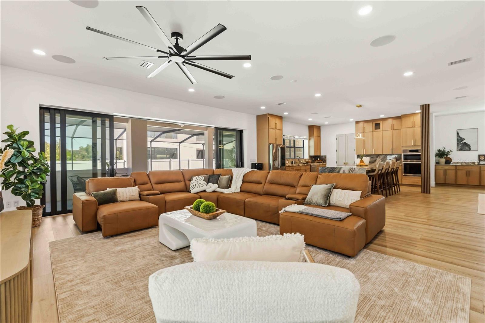 MORRISON COURT - Residential