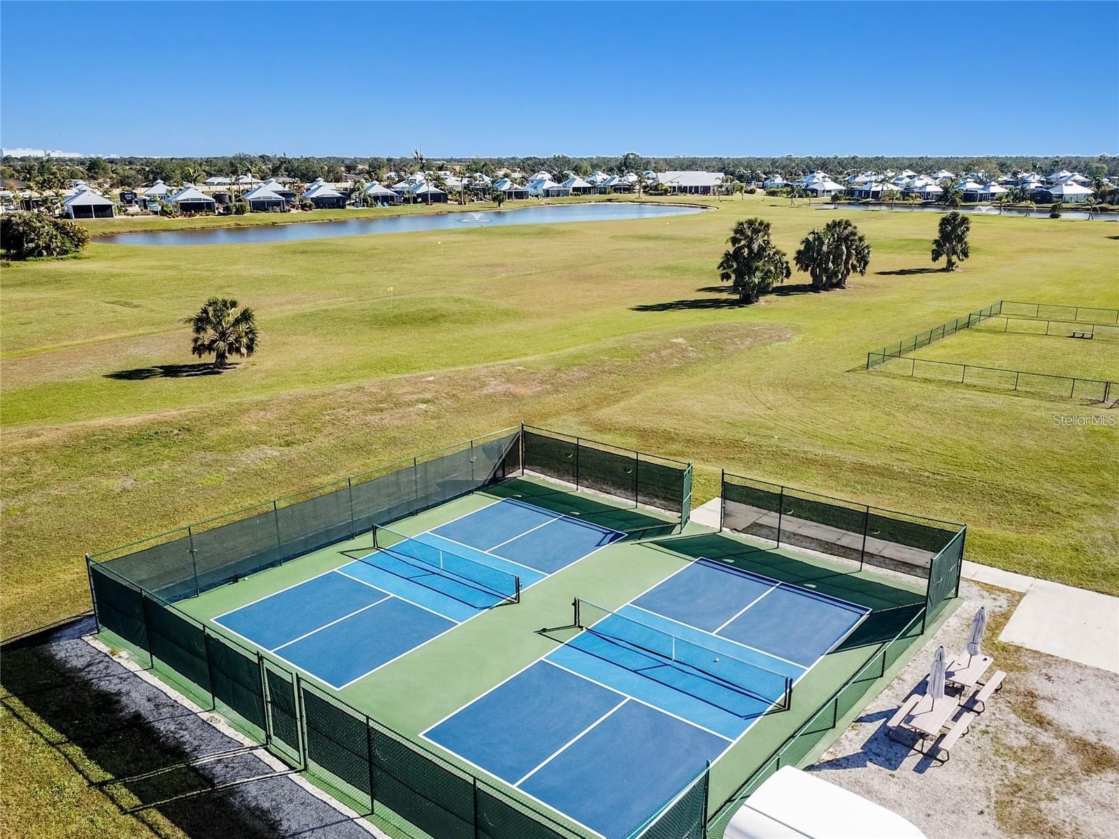 THORNTON CRK MOTORCOACH RESIDENCE - Land