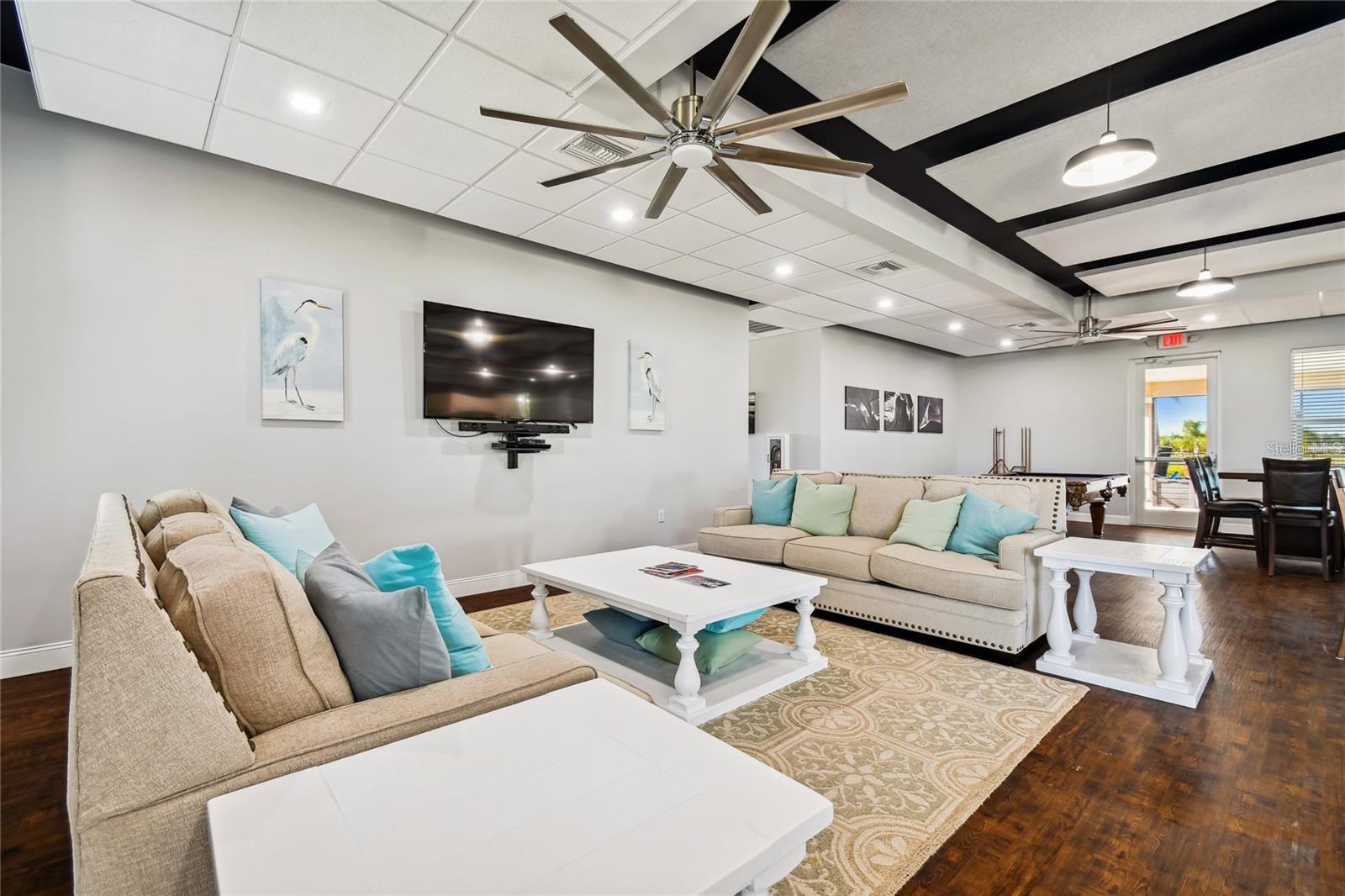 THORNTON CRK MOTORCOACH RESIDENCE - Land