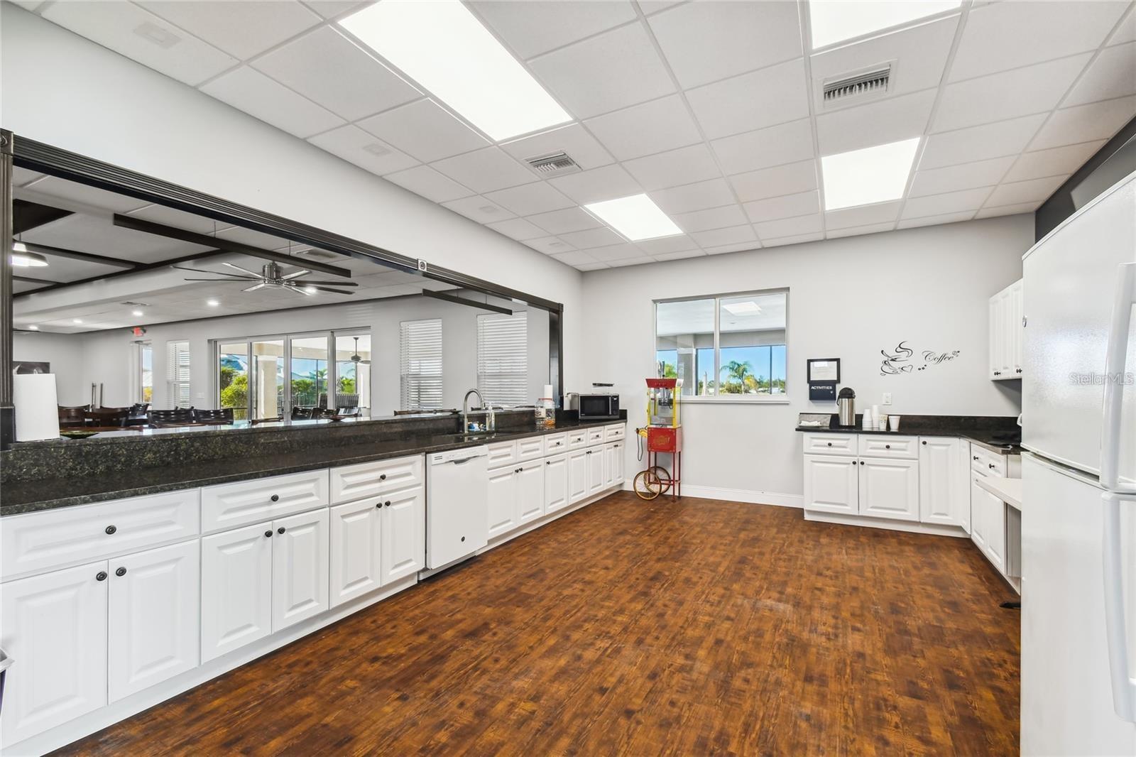 THORNTON CRK MOTORCOACH RESIDENCE - Land