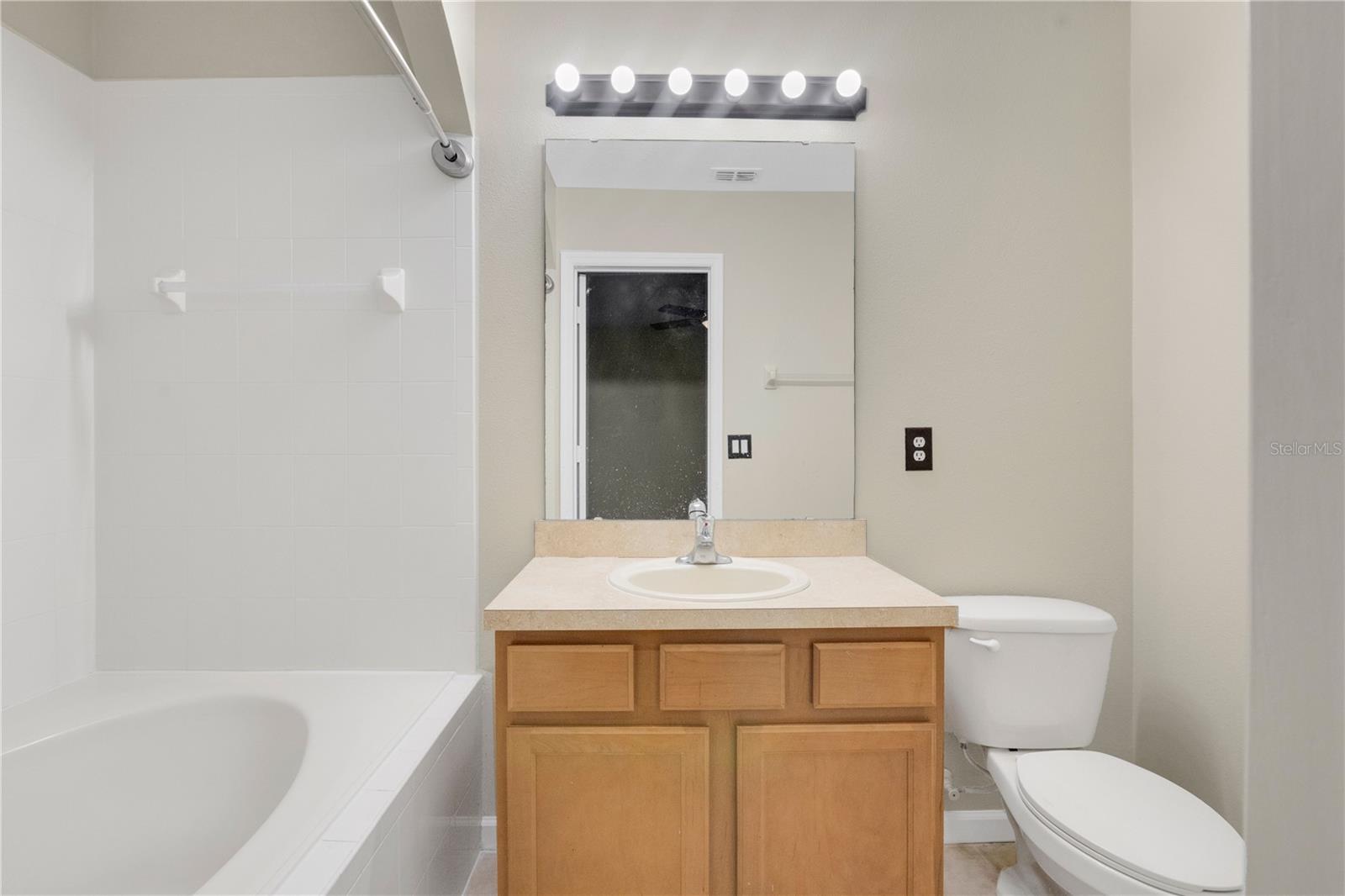 ENCLAVE AT MOSS PARK PH 2A - Residential