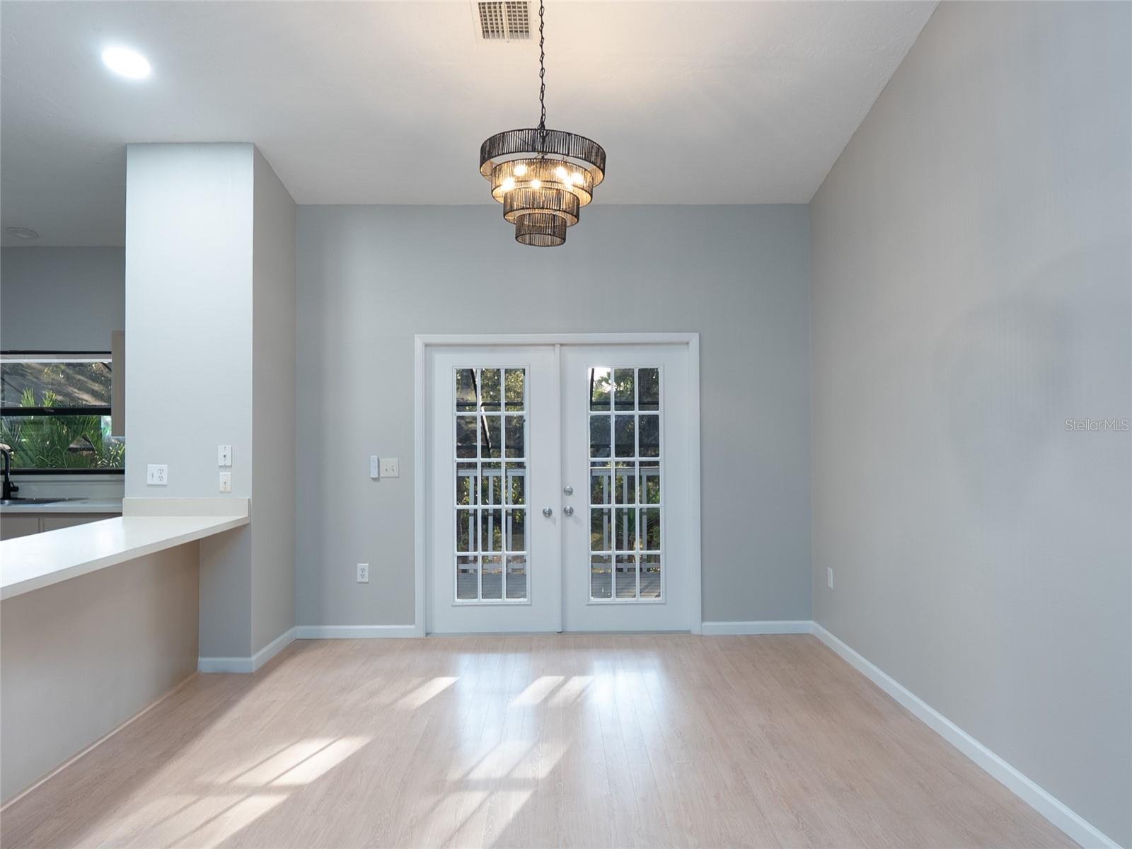 NORTH VENICE FARMS AND EVERGLA-667100 - Residential