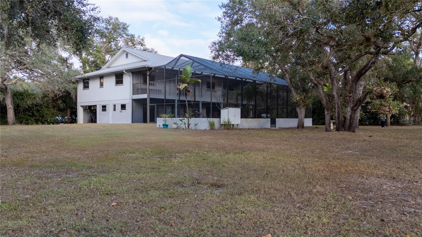 NORTH VENICE FARMS AND EVERGLA-667100 - Residential