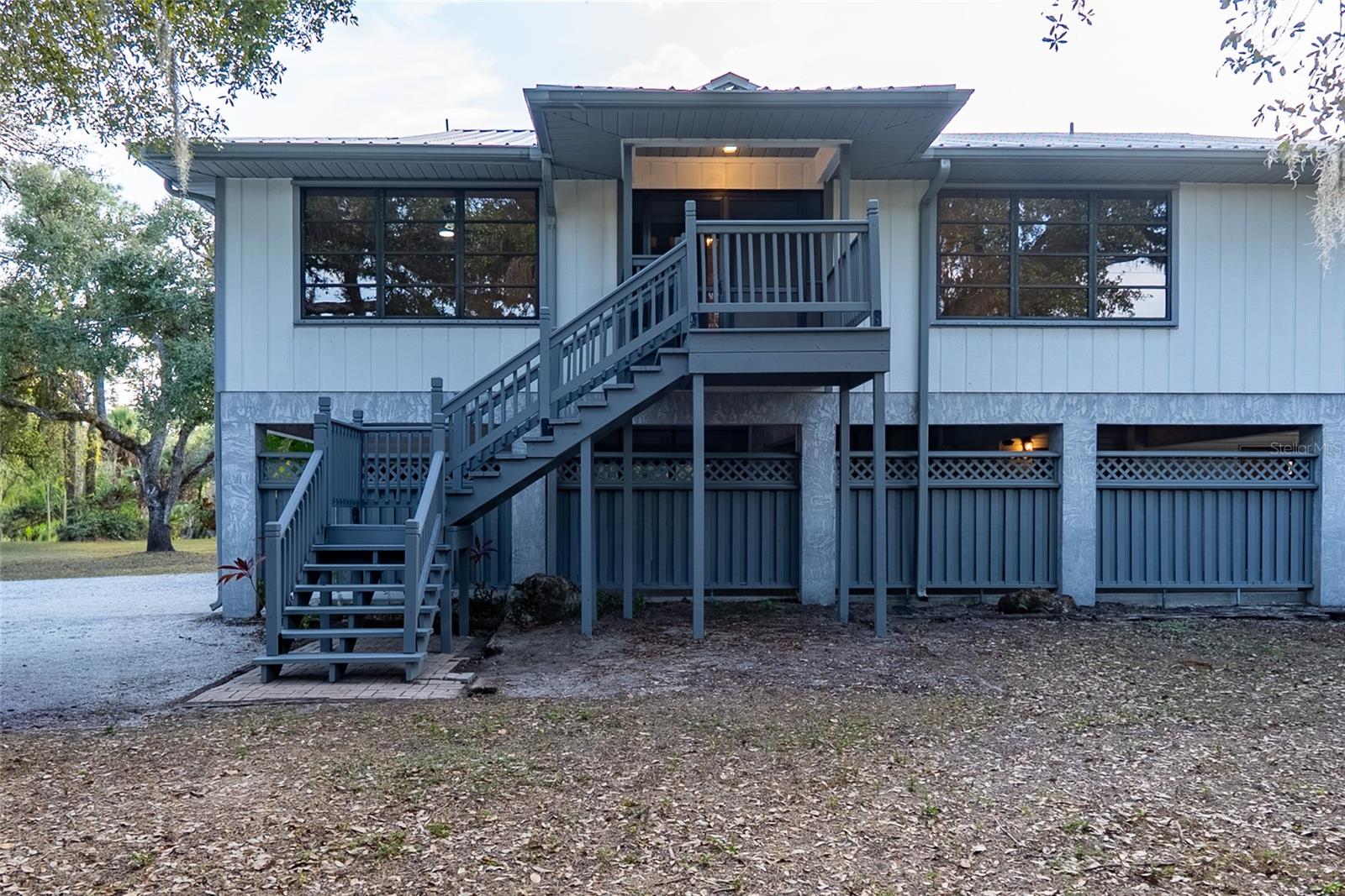 NORTH VENICE FARMS AND EVERGLA-667100 - Residential