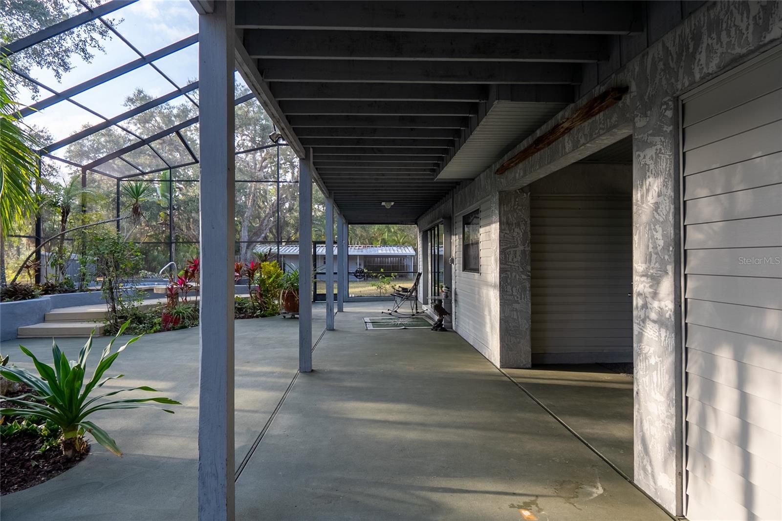 NORTH VENICE FARMS AND EVERGLA-667100 - Residential