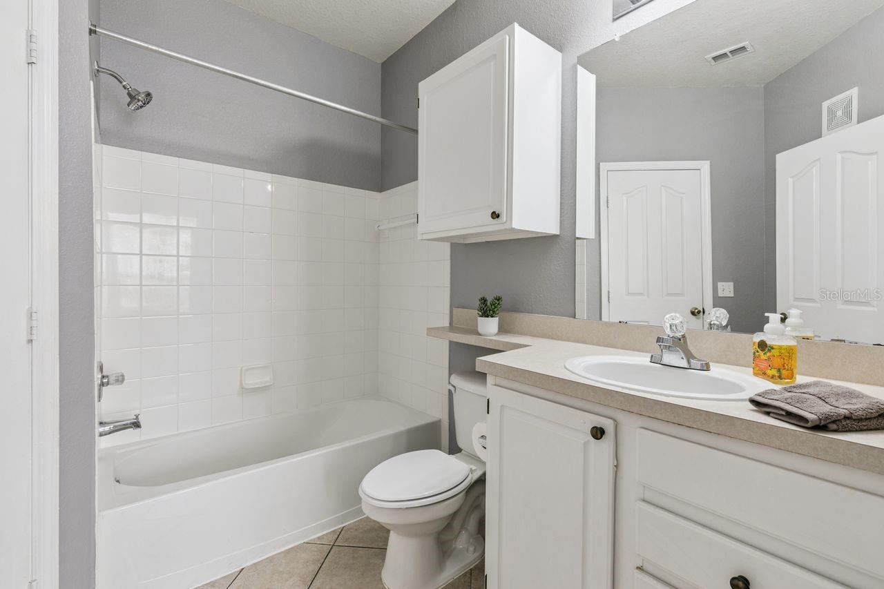 VISCONTI WEST CONDO - Residential