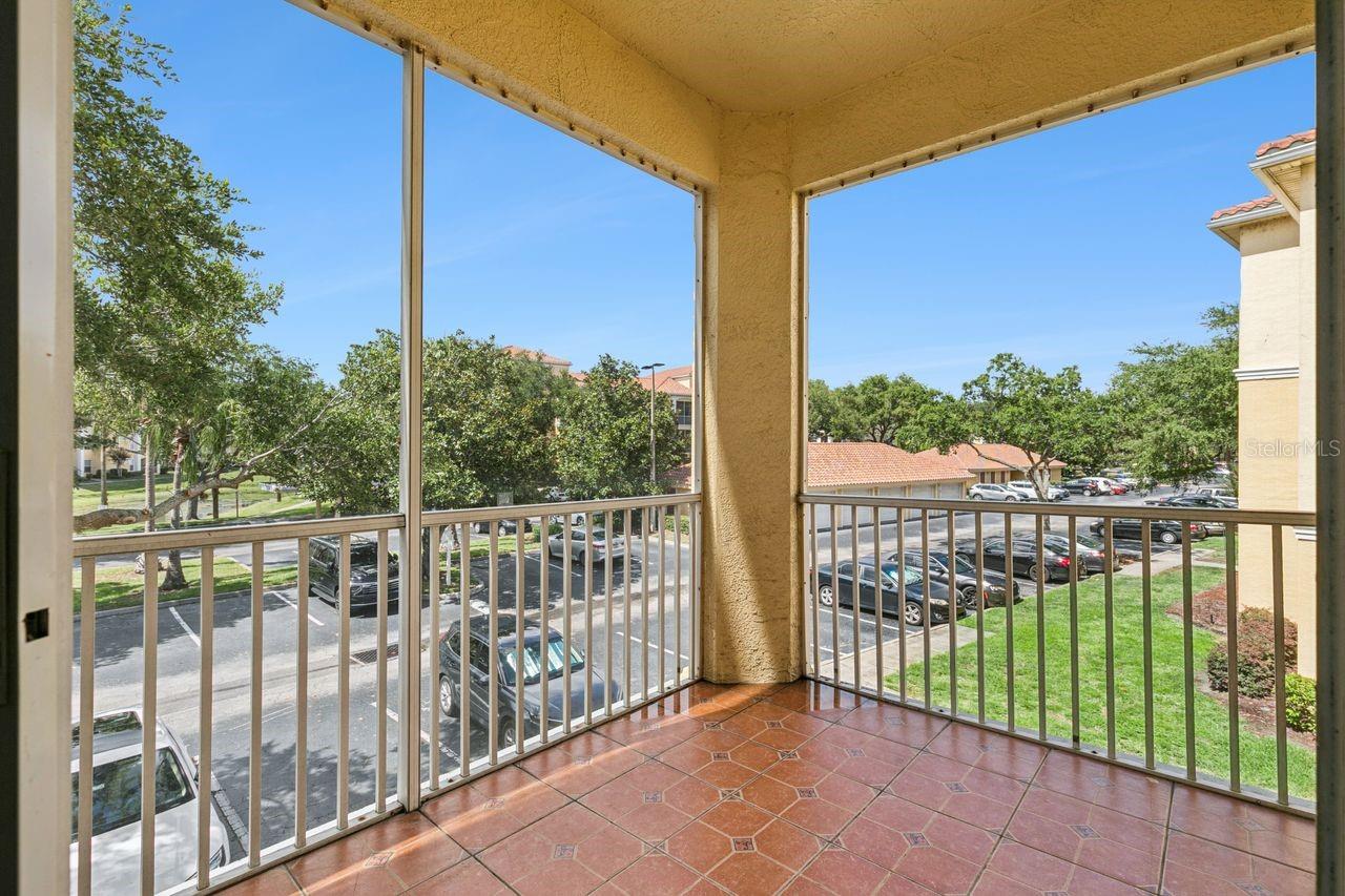 VISCONTI WEST CONDO - Residential
