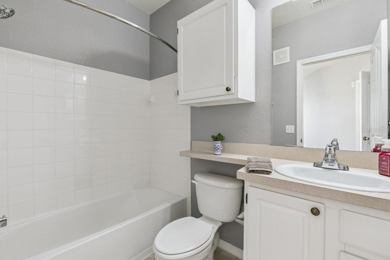 VISCONTI WEST CONDO - Residential