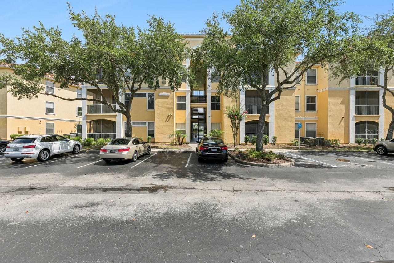 VISCONTI WEST CONDO - Residential