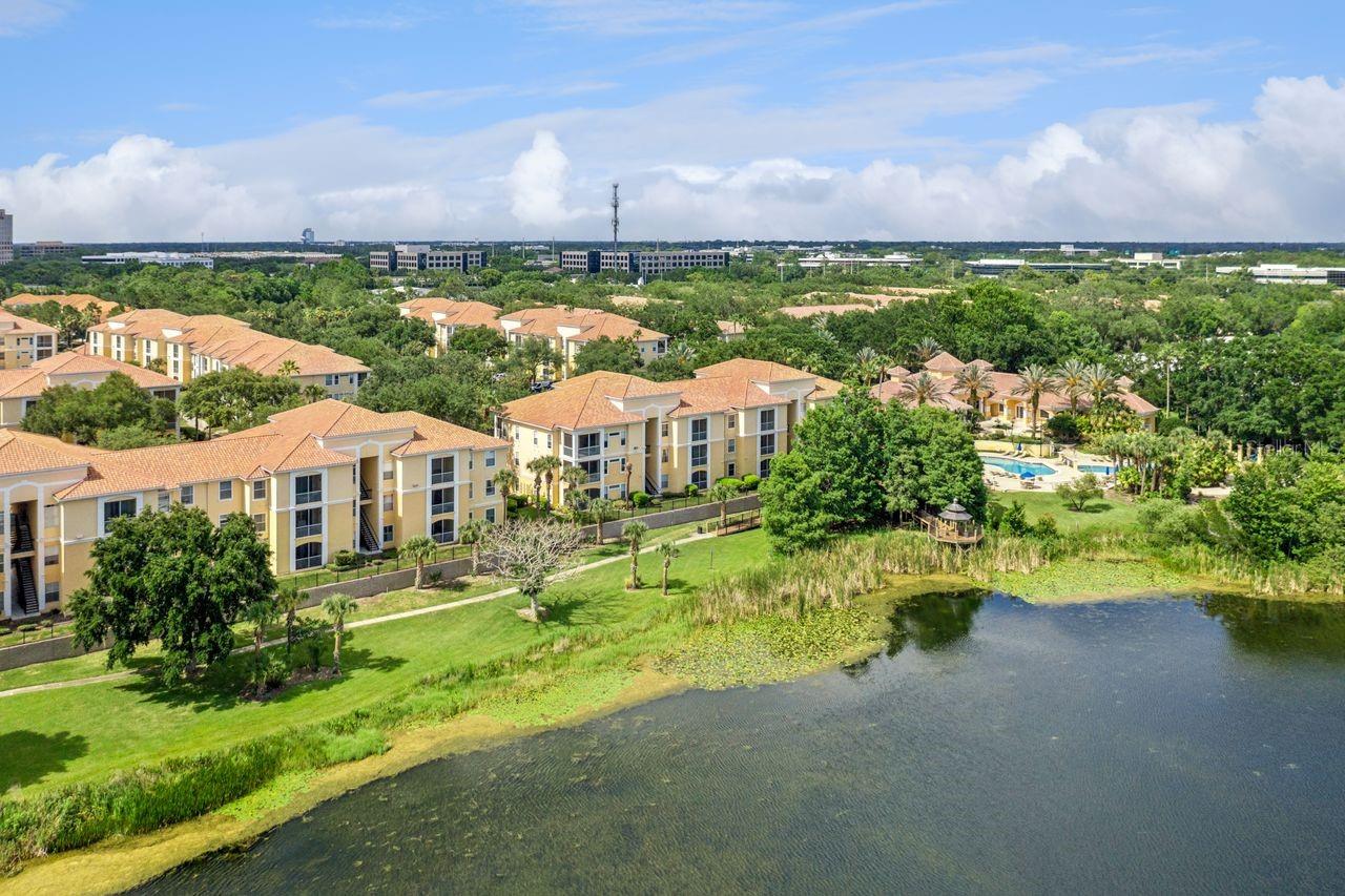 VISCONTI WEST CONDO - Residential