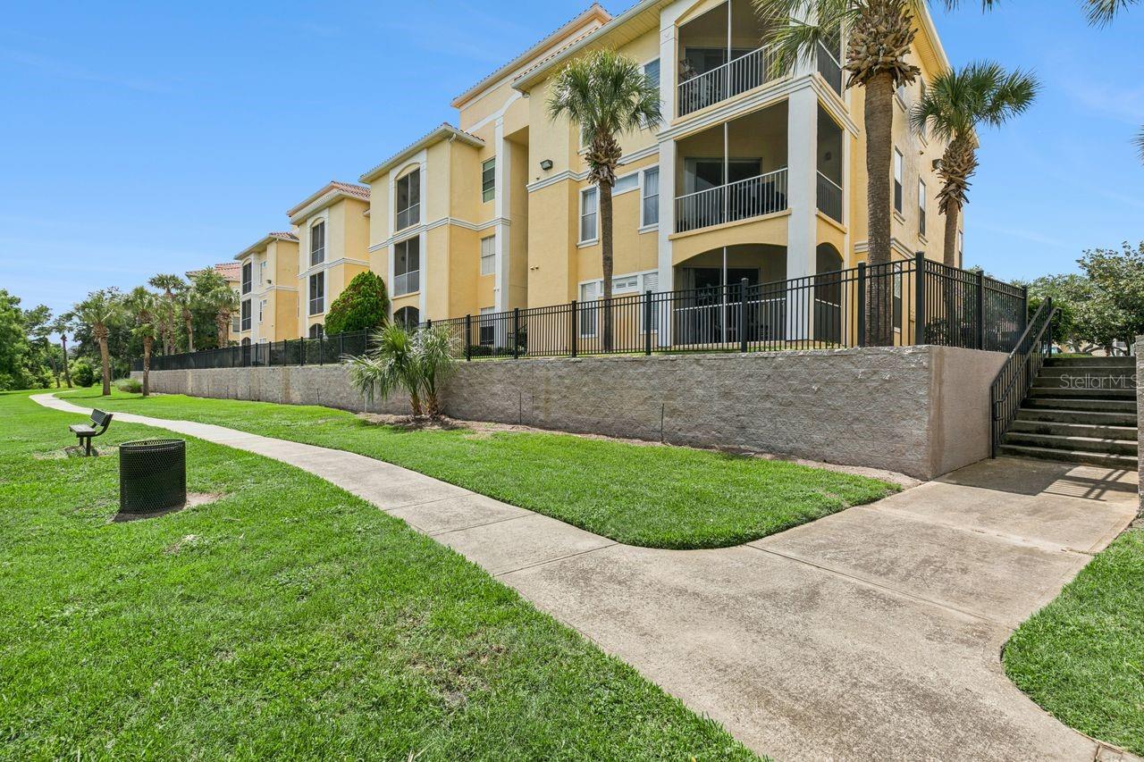 VISCONTI WEST CONDO - Residential