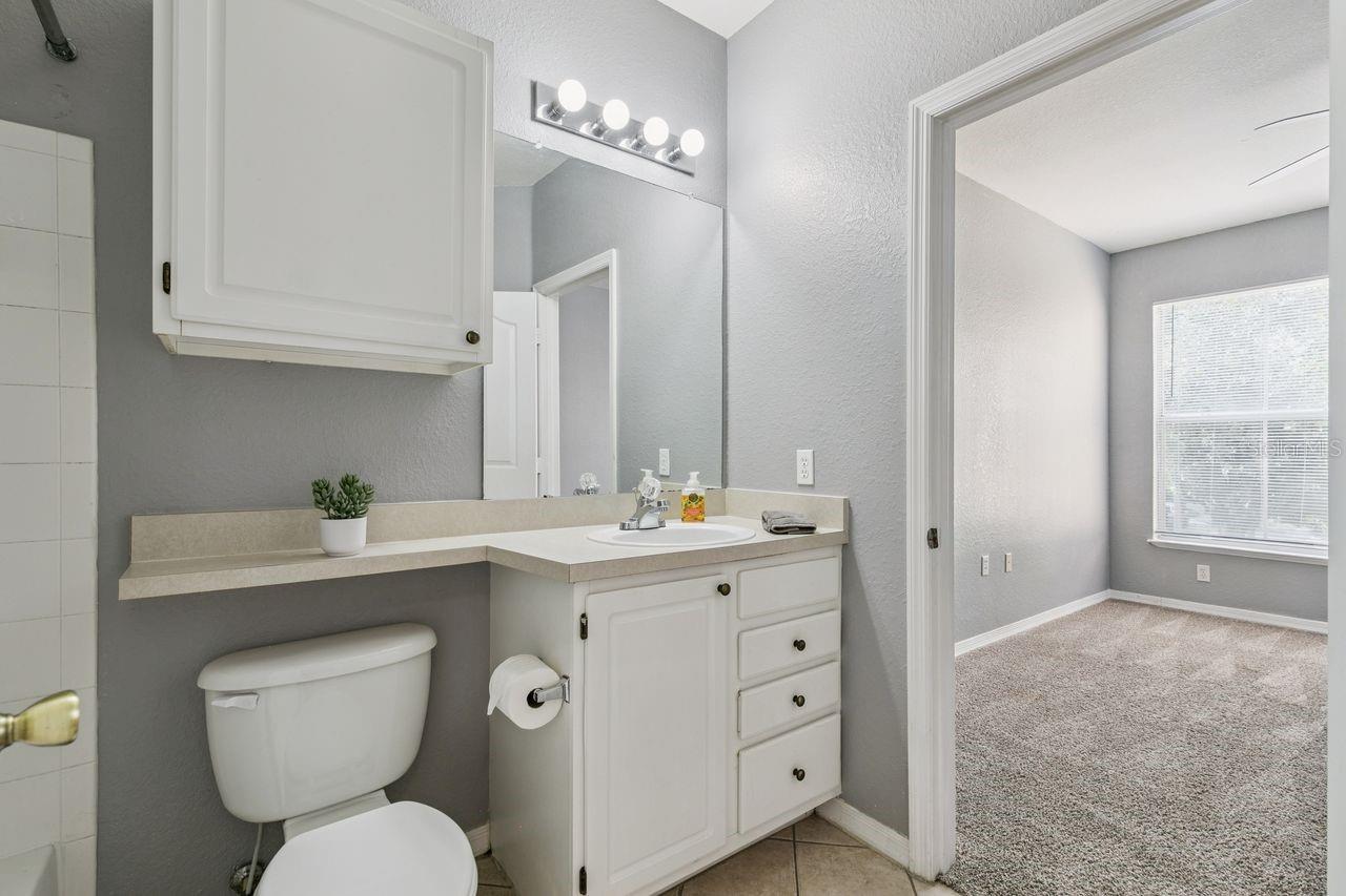 VISCONTI WEST CONDO - Residential