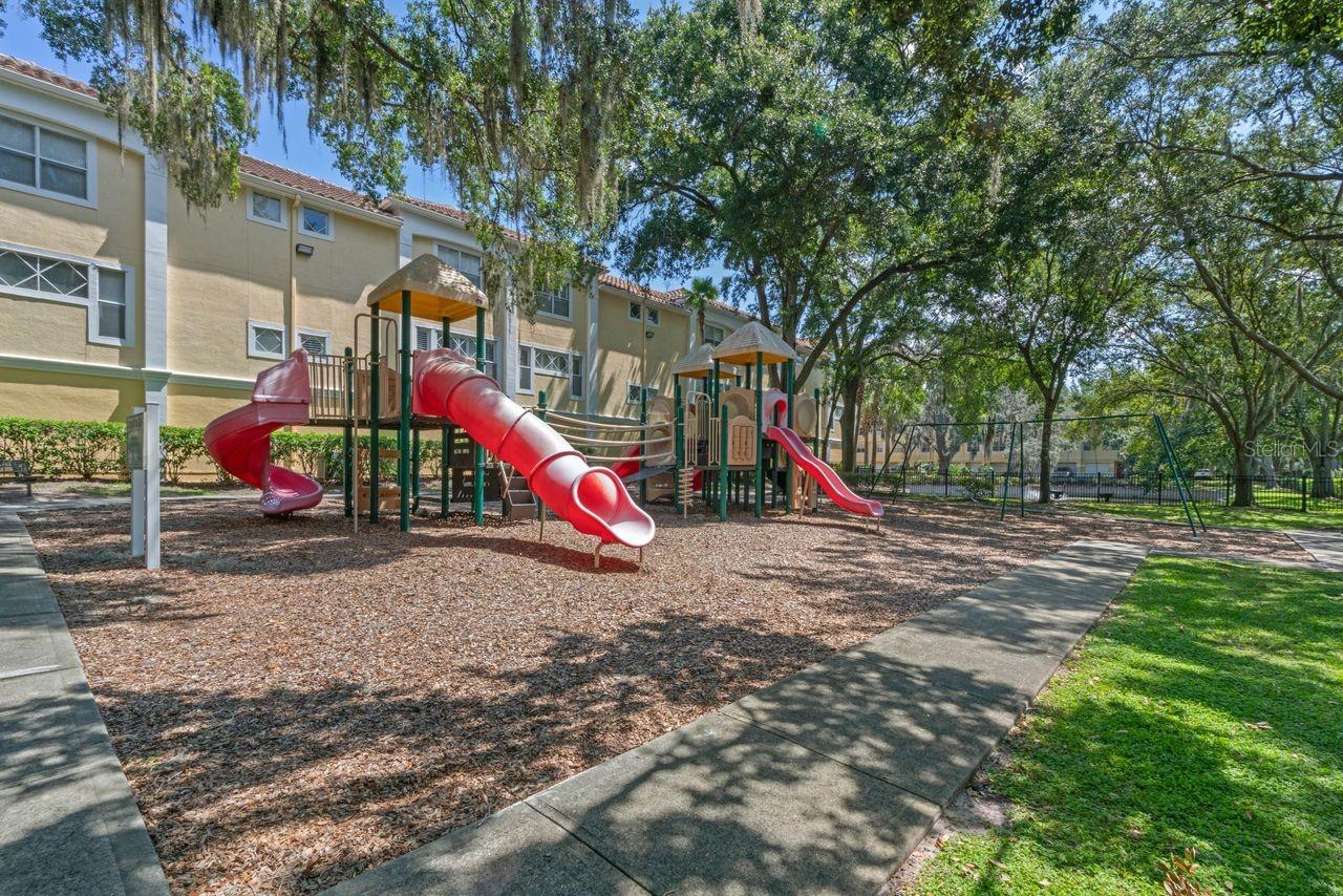 VISCONTI WEST CONDO - Residential
