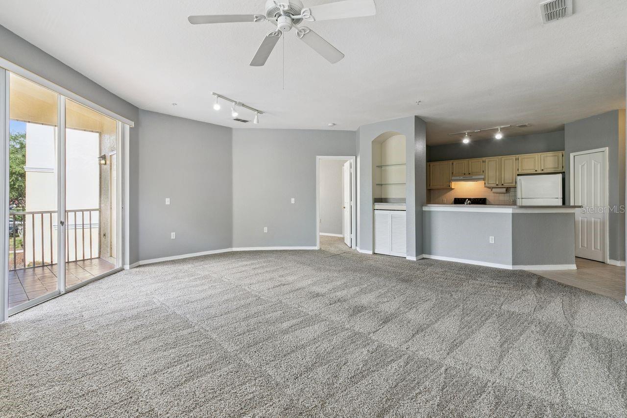 VISCONTI WEST CONDO - Residential