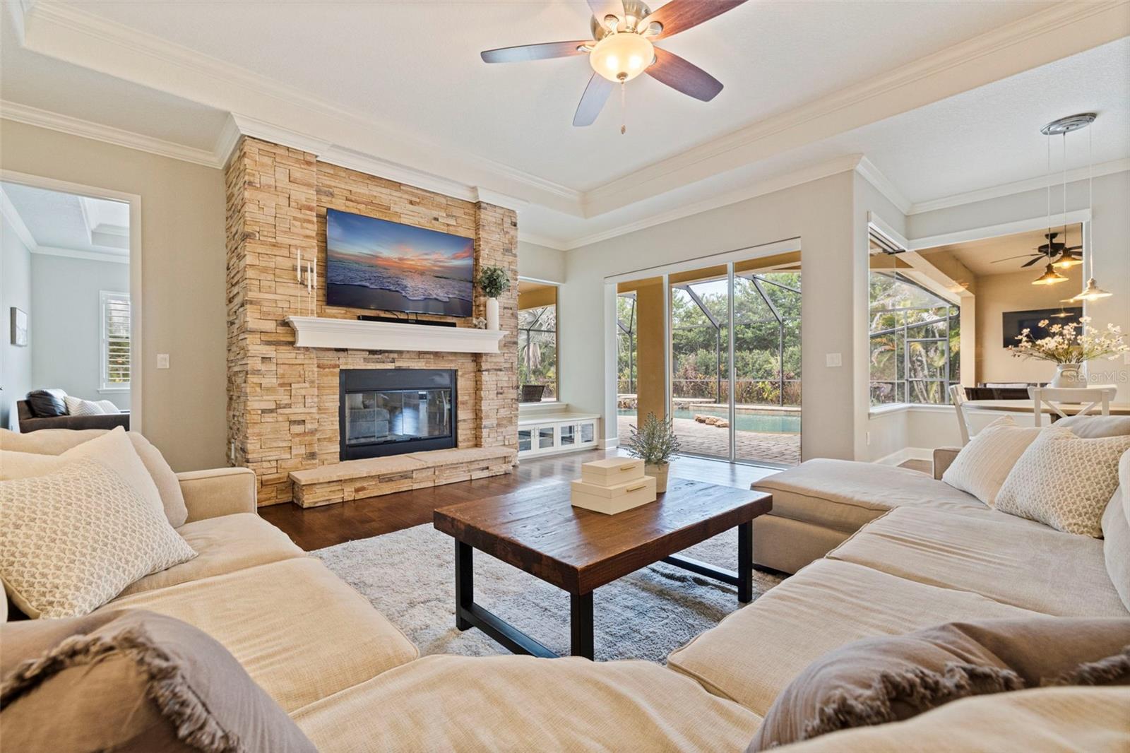 FOXWOOD ESTATES - Residential