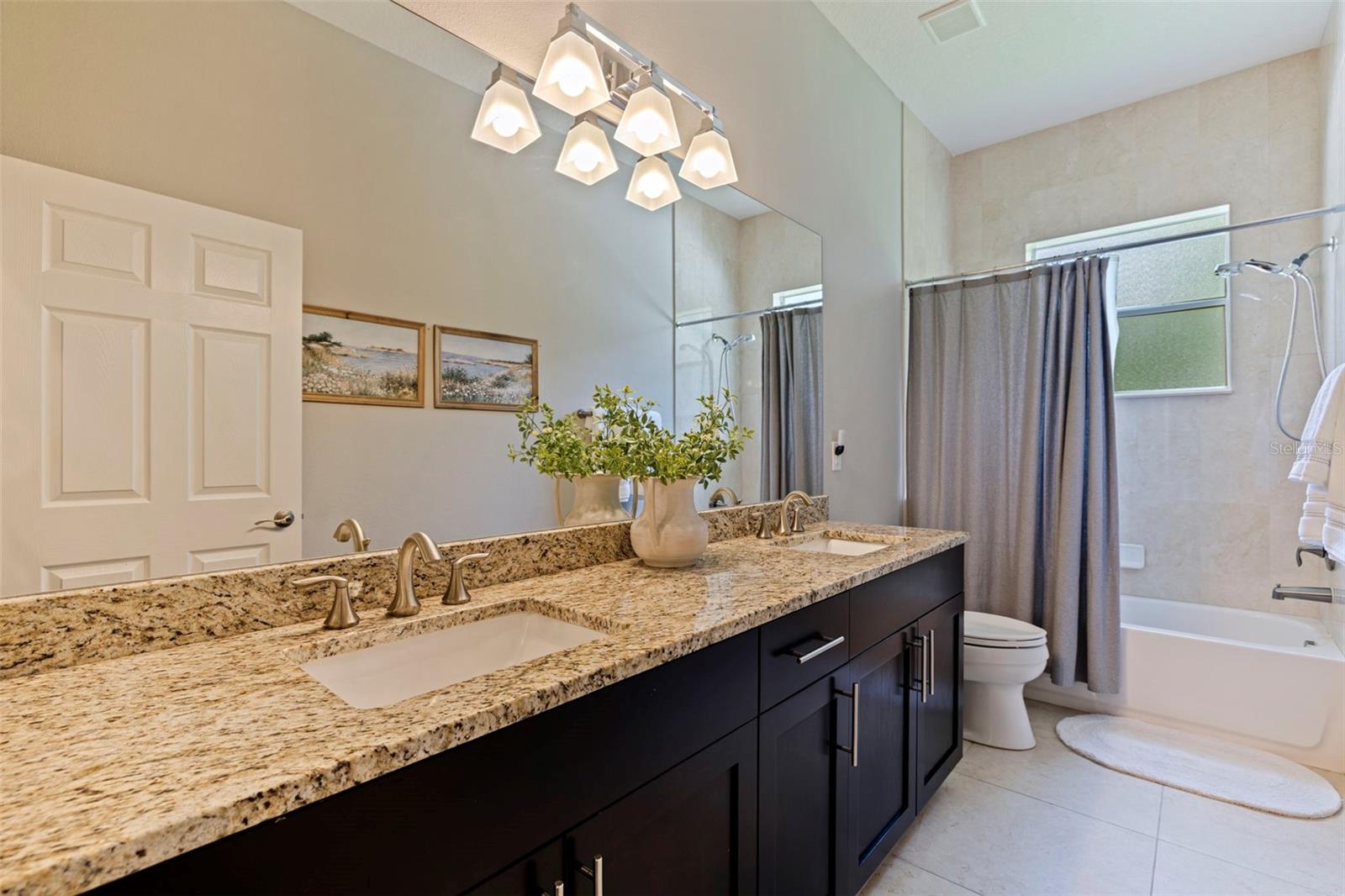 FOXWOOD ESTATES - Residential
