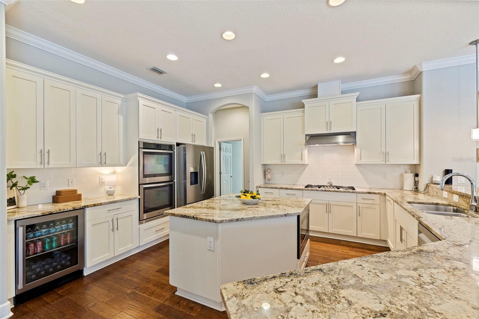 FOXWOOD ESTATES - Residential