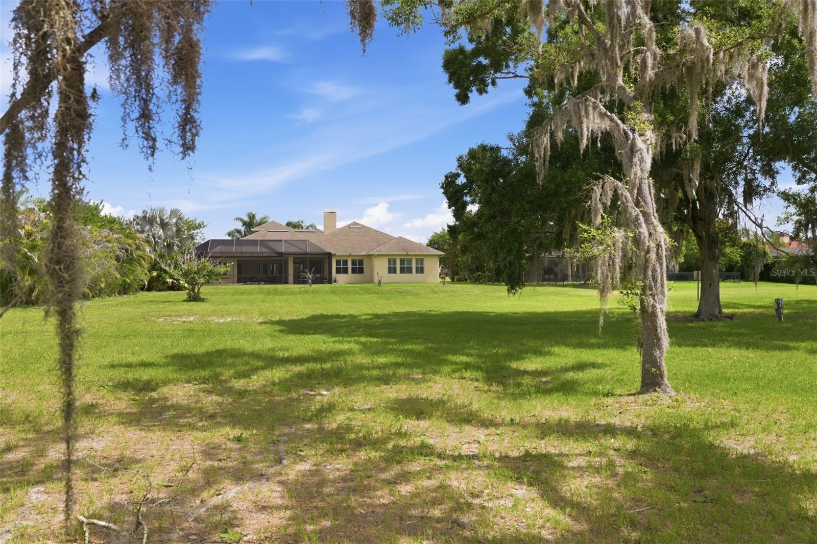 FOXWOOD ESTATES - Residential