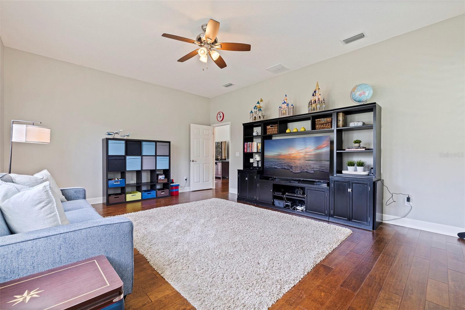 FOXWOOD ESTATES - Residential