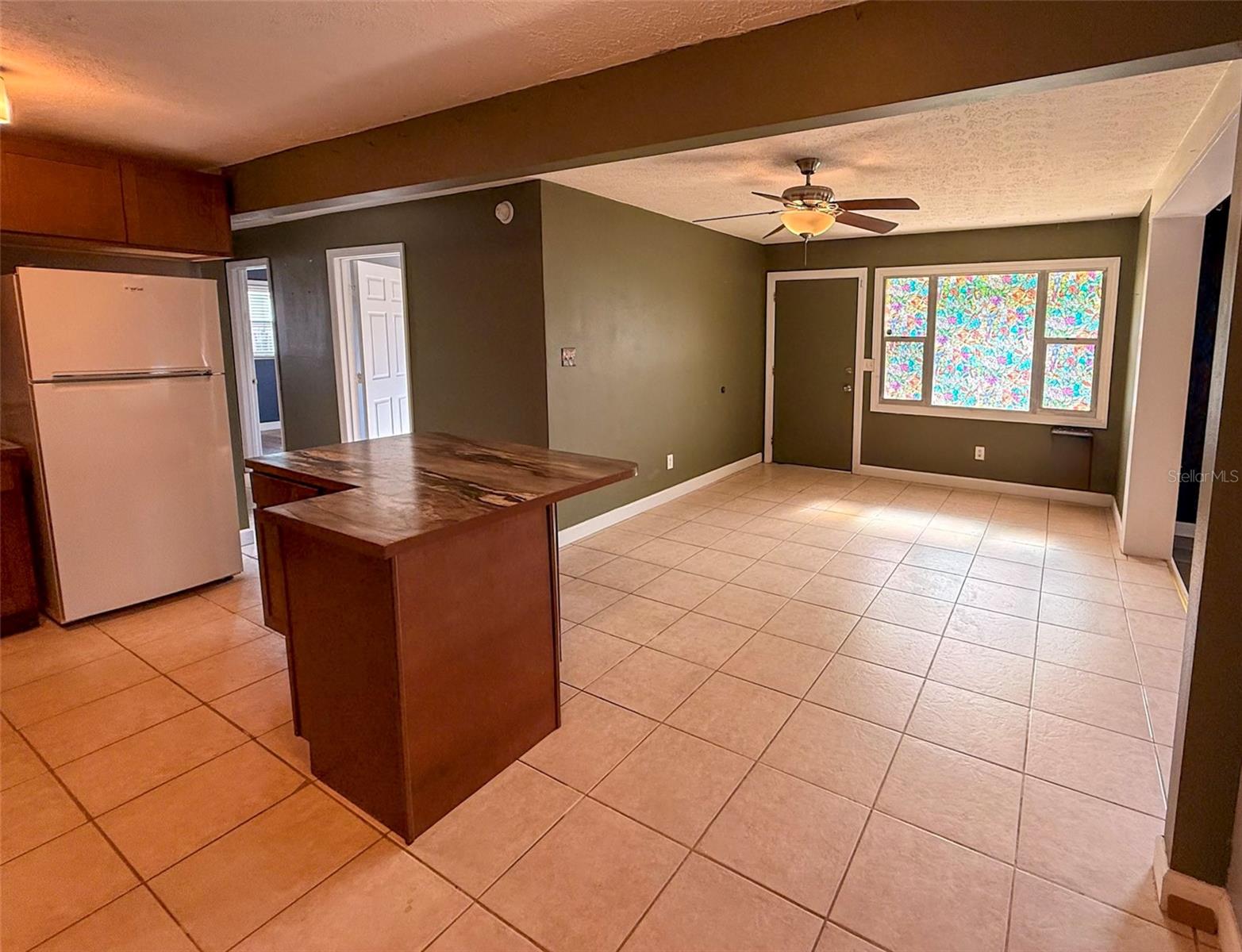 GOLDEN ISLE - Residential