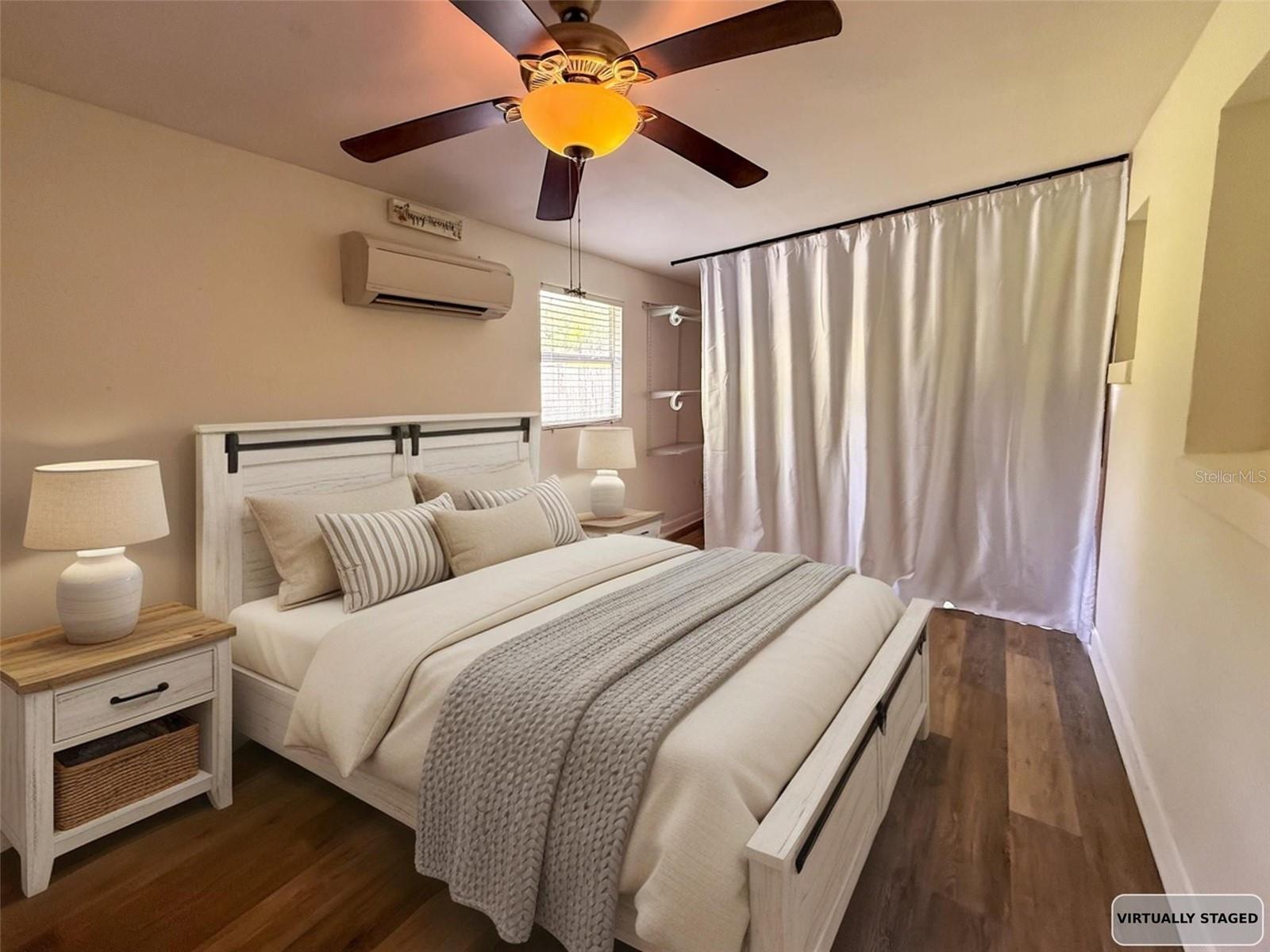 GOLDEN ISLE - Residential