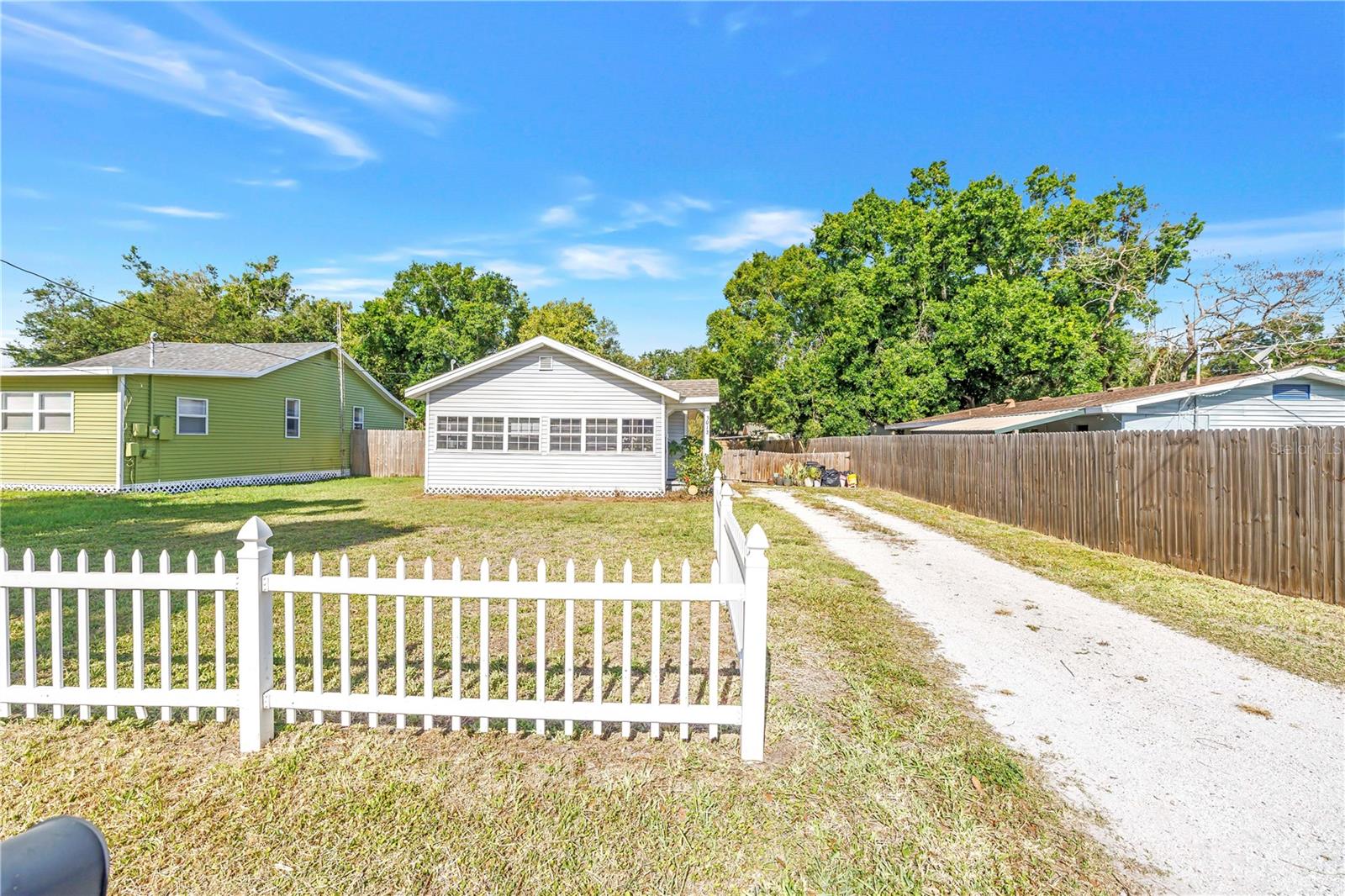 PINECREST - Residential
