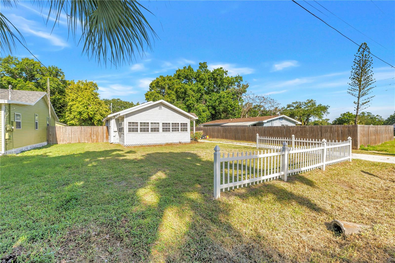 PINECREST - Residential