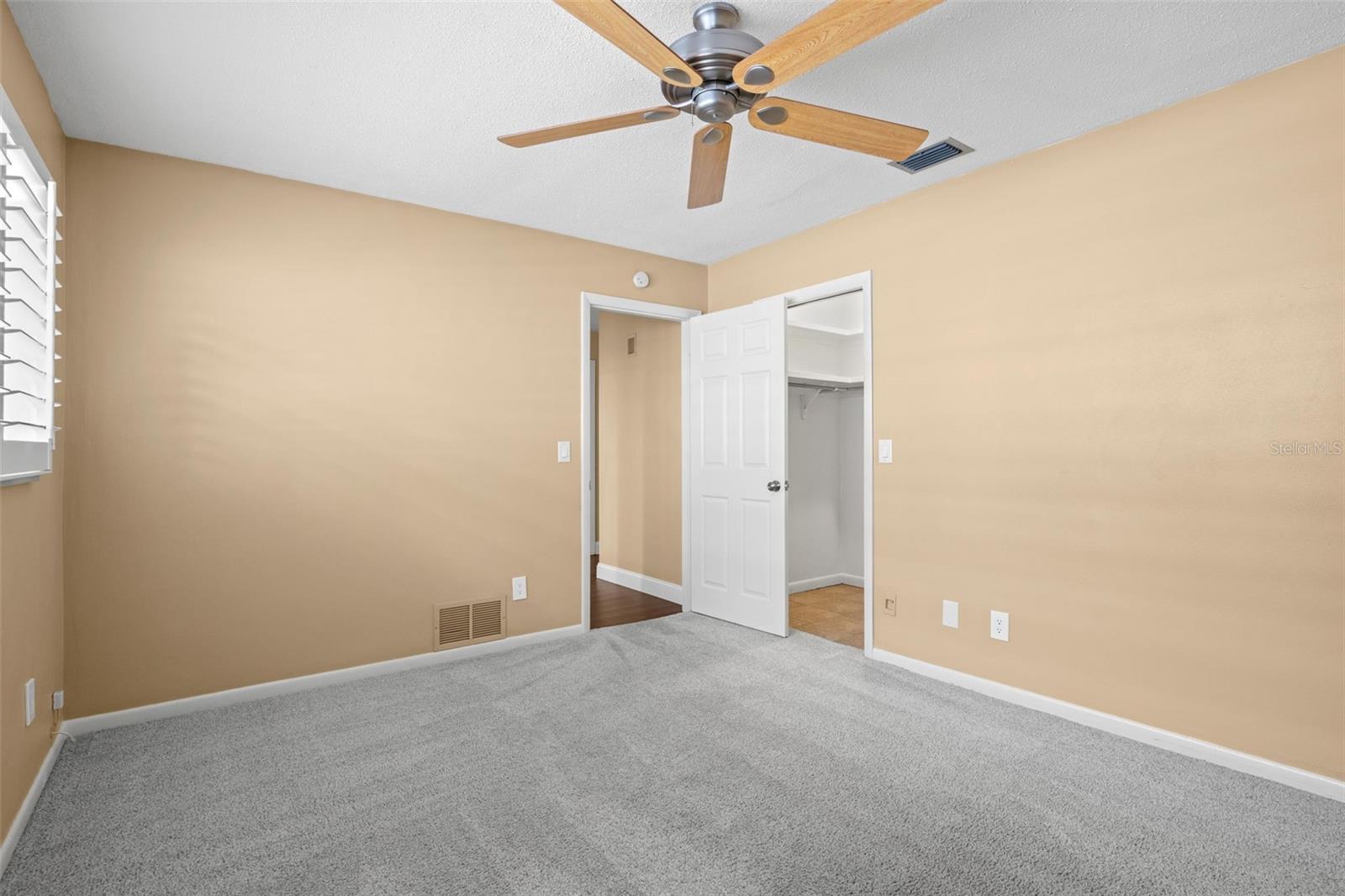 SEMINOLE LAKE GOLF & COUNTRY CLUB ESTATES - Residential