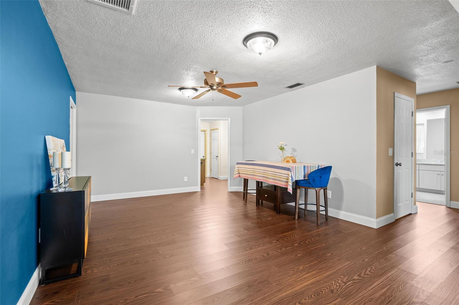 SEMINOLE LAKE GOLF & COUNTRY CLUB ESTATES - Residential