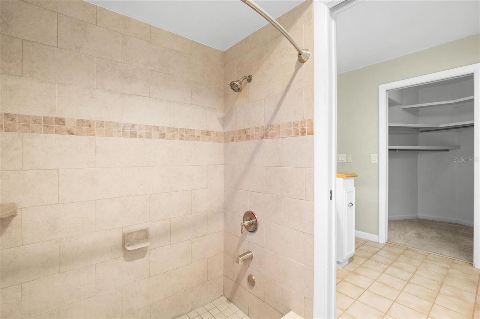 SEMINOLE LAKE GOLF & COUNTRY CLUB ESTATES - Residential