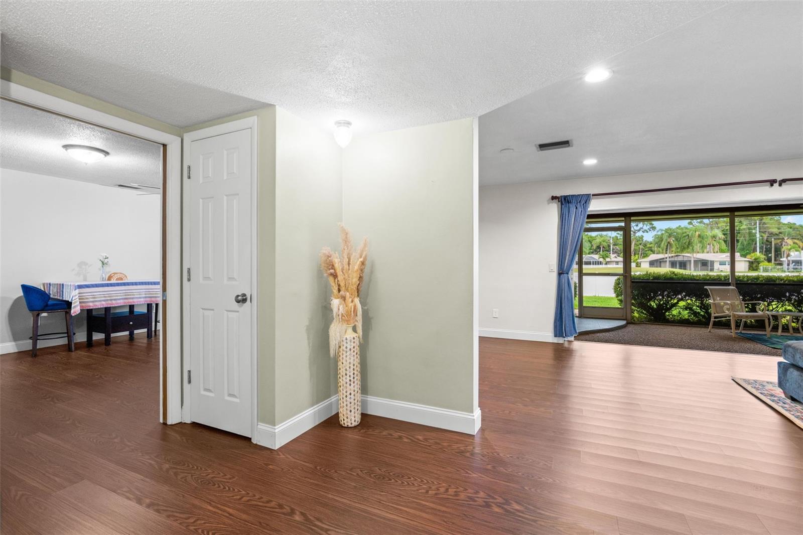 SEMINOLE LAKE GOLF & COUNTRY CLUB ESTATES - Residential