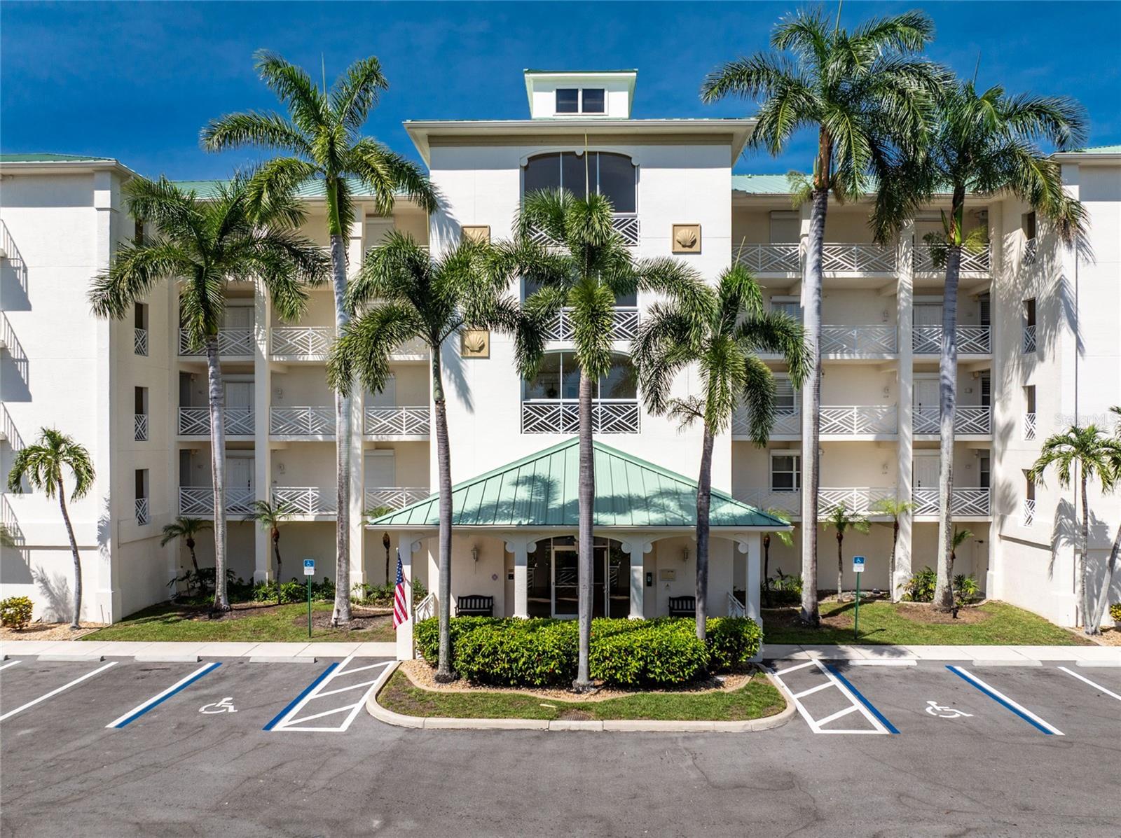 HARBOR WALK PH 02 - Residential