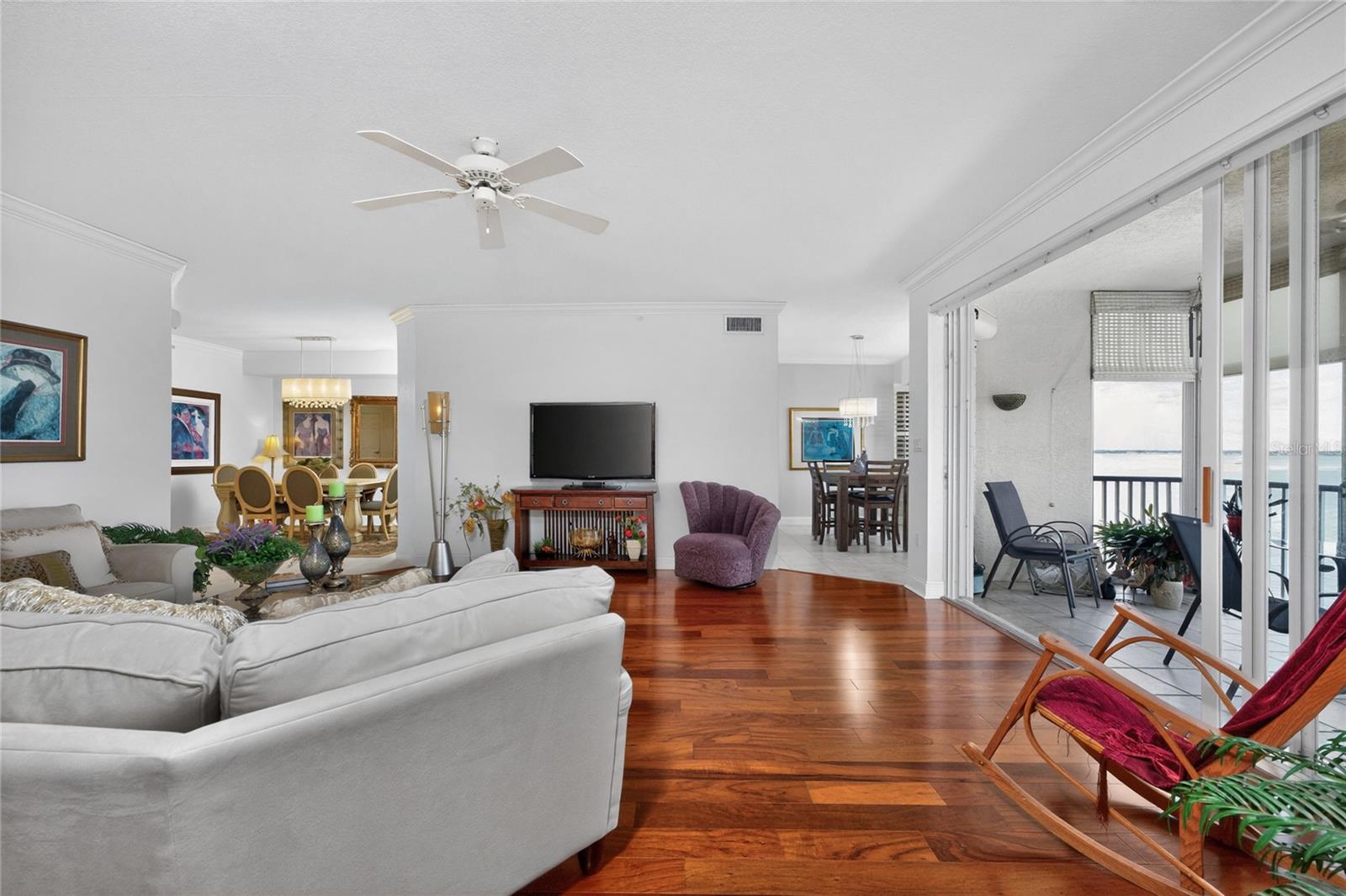 HARBOR WALK PH 02 - Residential
