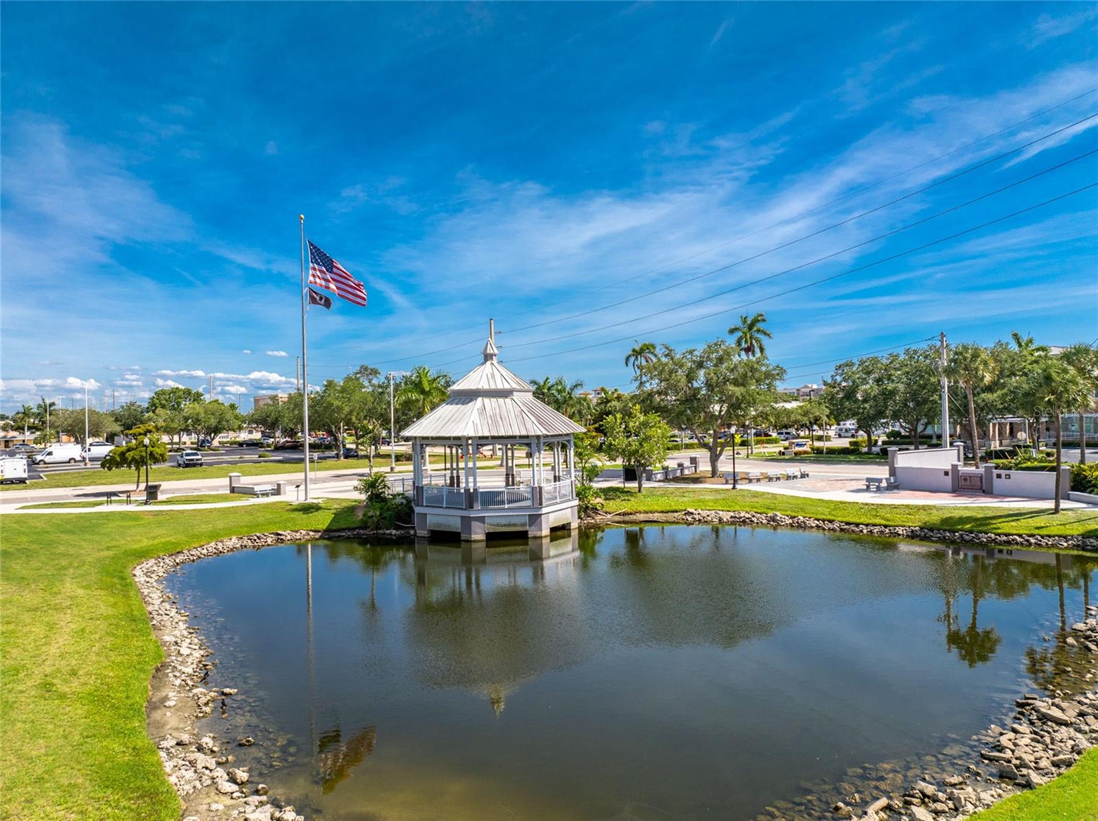 HARBOR WALK PH 02 - Residential