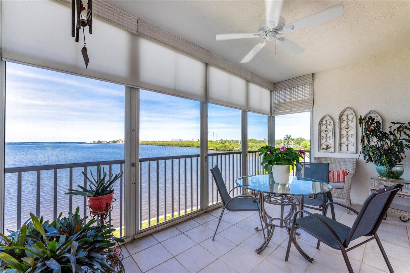 HARBOR WALK PH 02 - Residential