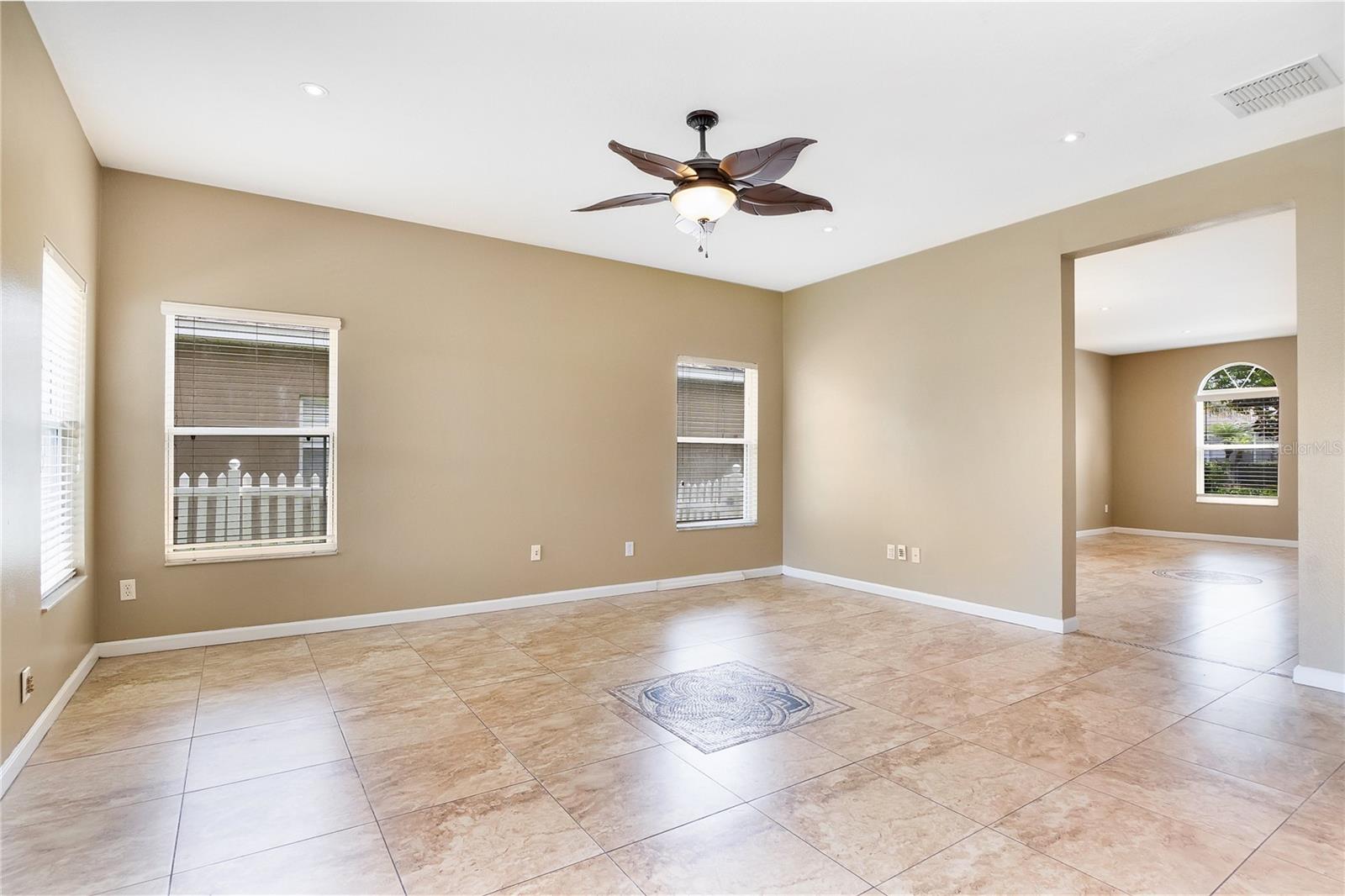 WOODLAND LAKES 02B - Residential Lease