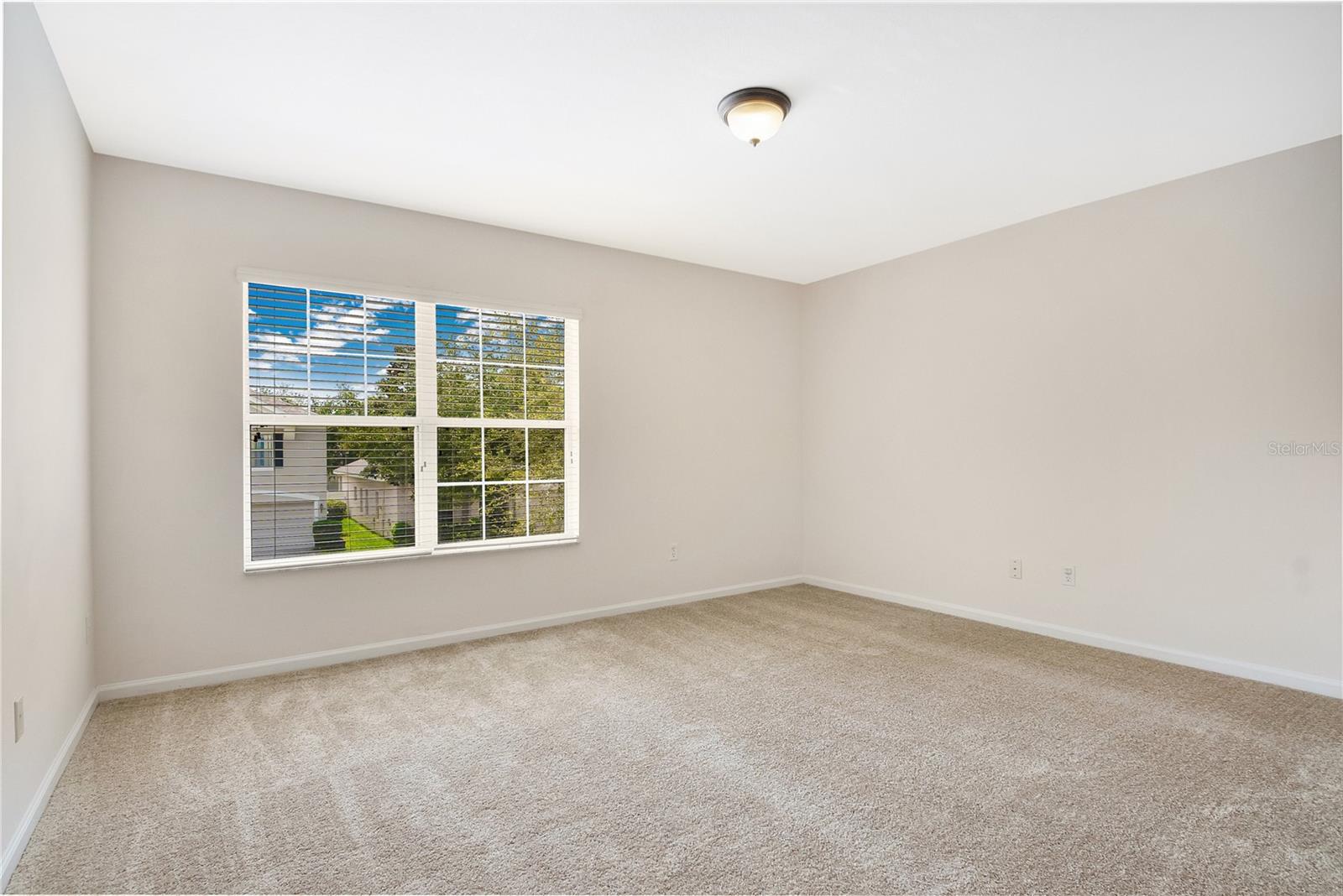WOODLAND LAKES 02B - Residential Lease