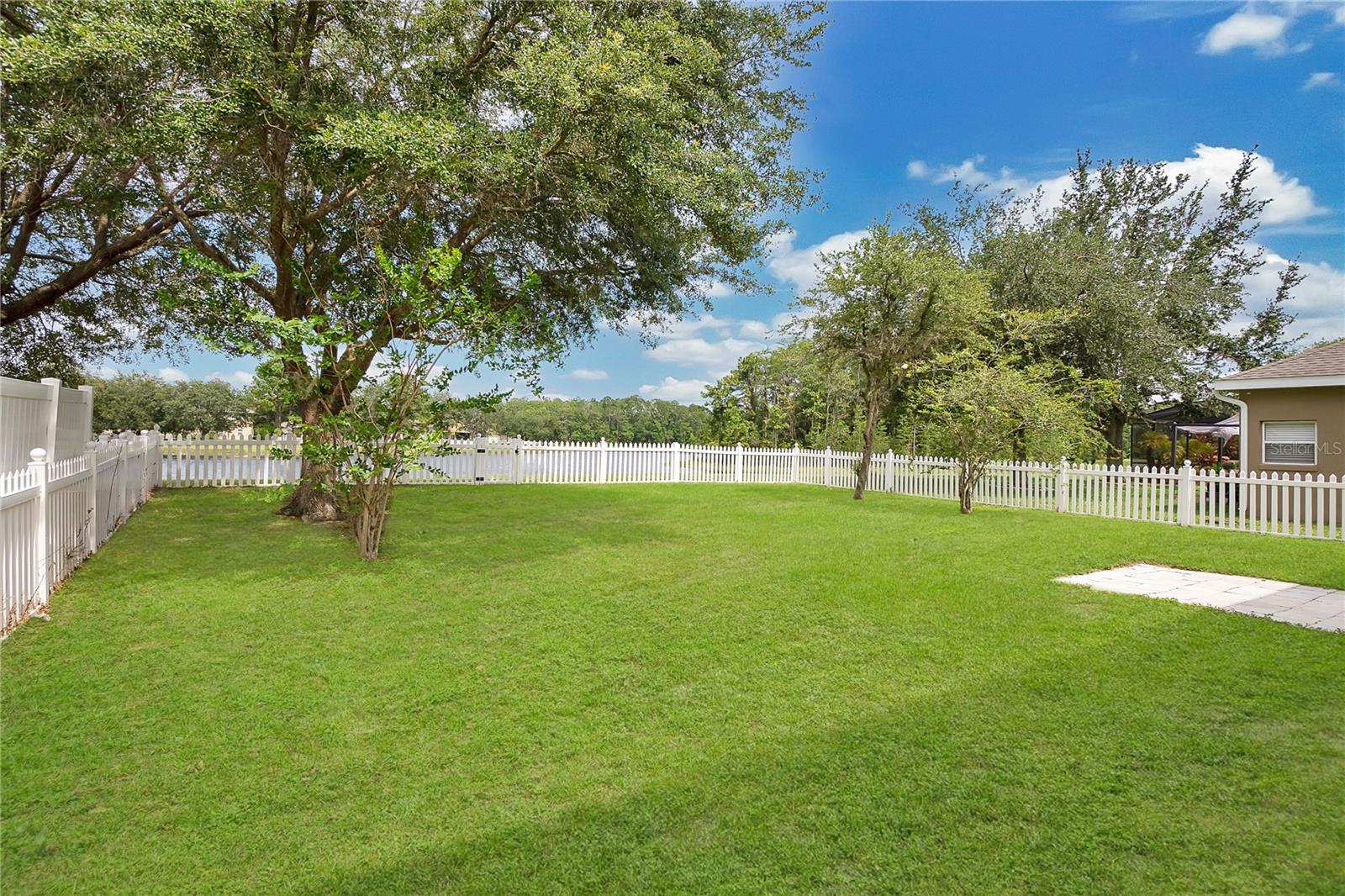 WOODLAND LAKES 02B - Residential Lease