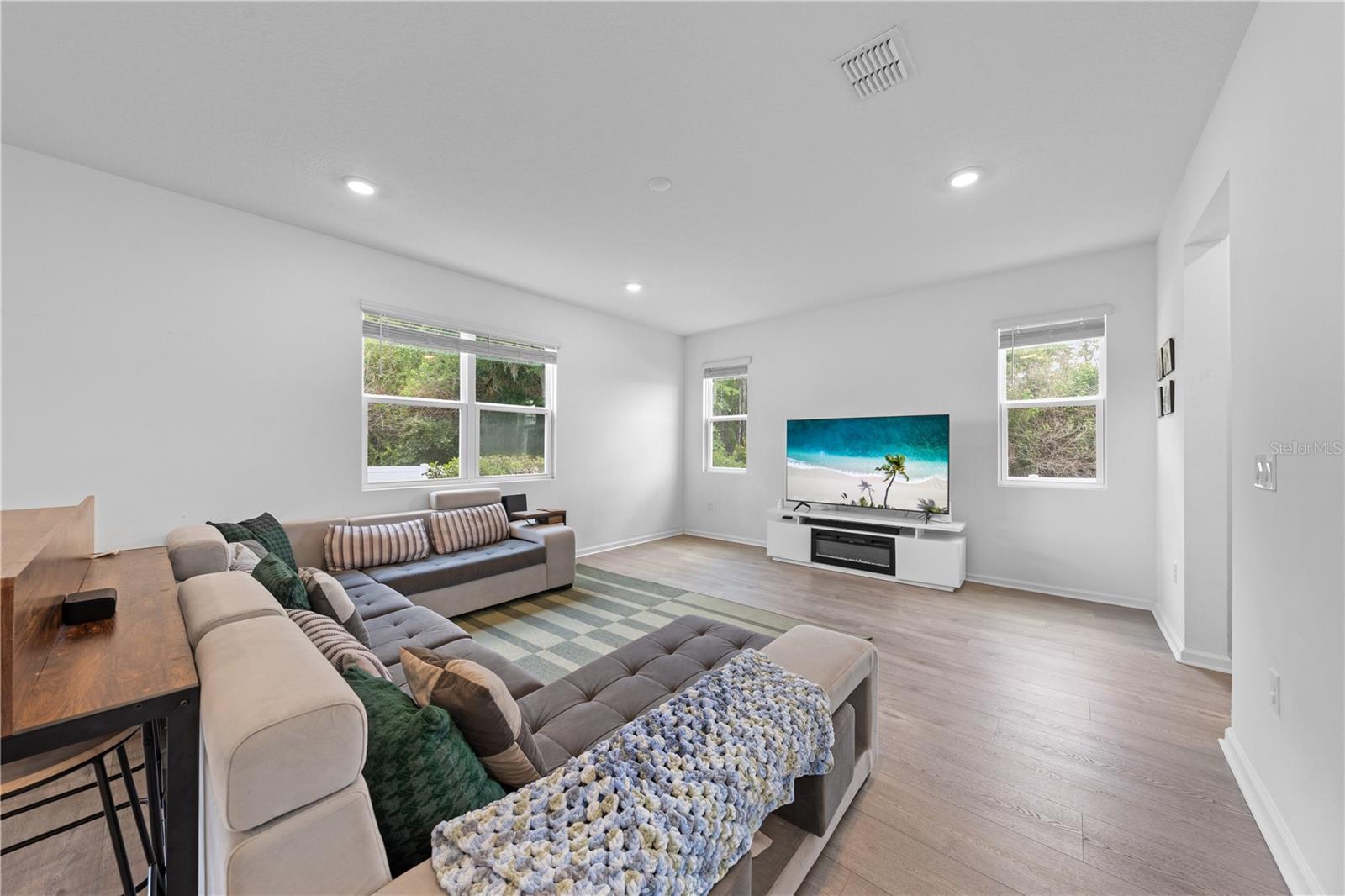 ESTATES AT SOUTHERN PINES - Residential