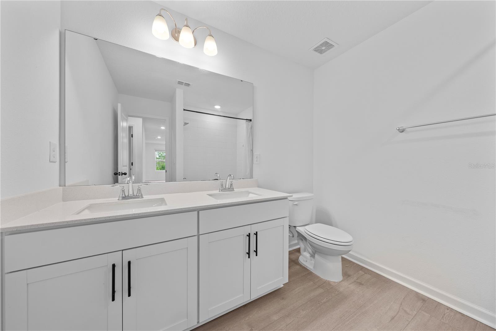 ESTATES AT SOUTHERN PINES - Residential