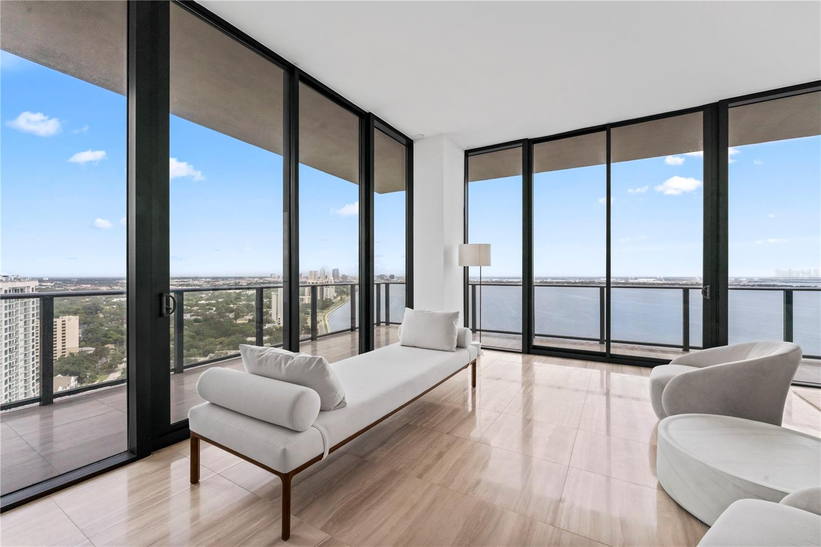 RITZ CARLTON RESIDENCES   BAY OAKS CONDOMINIUM - Residential