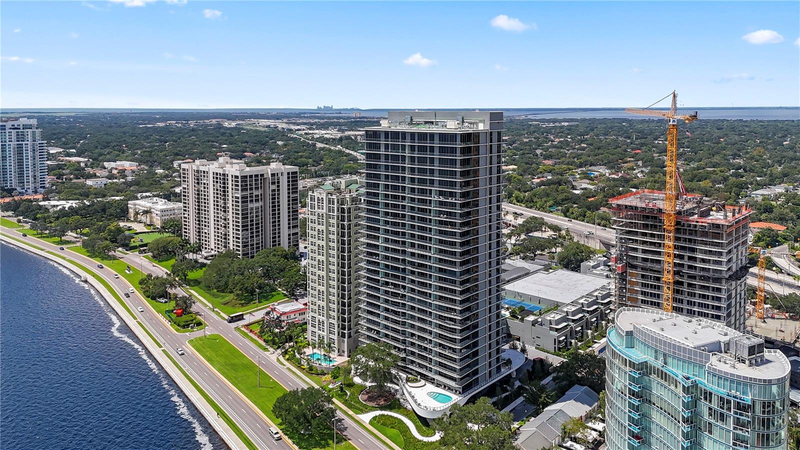 RITZ CARLTON RESIDENCES   BAY OAKS CONDOMINIUM - Residential