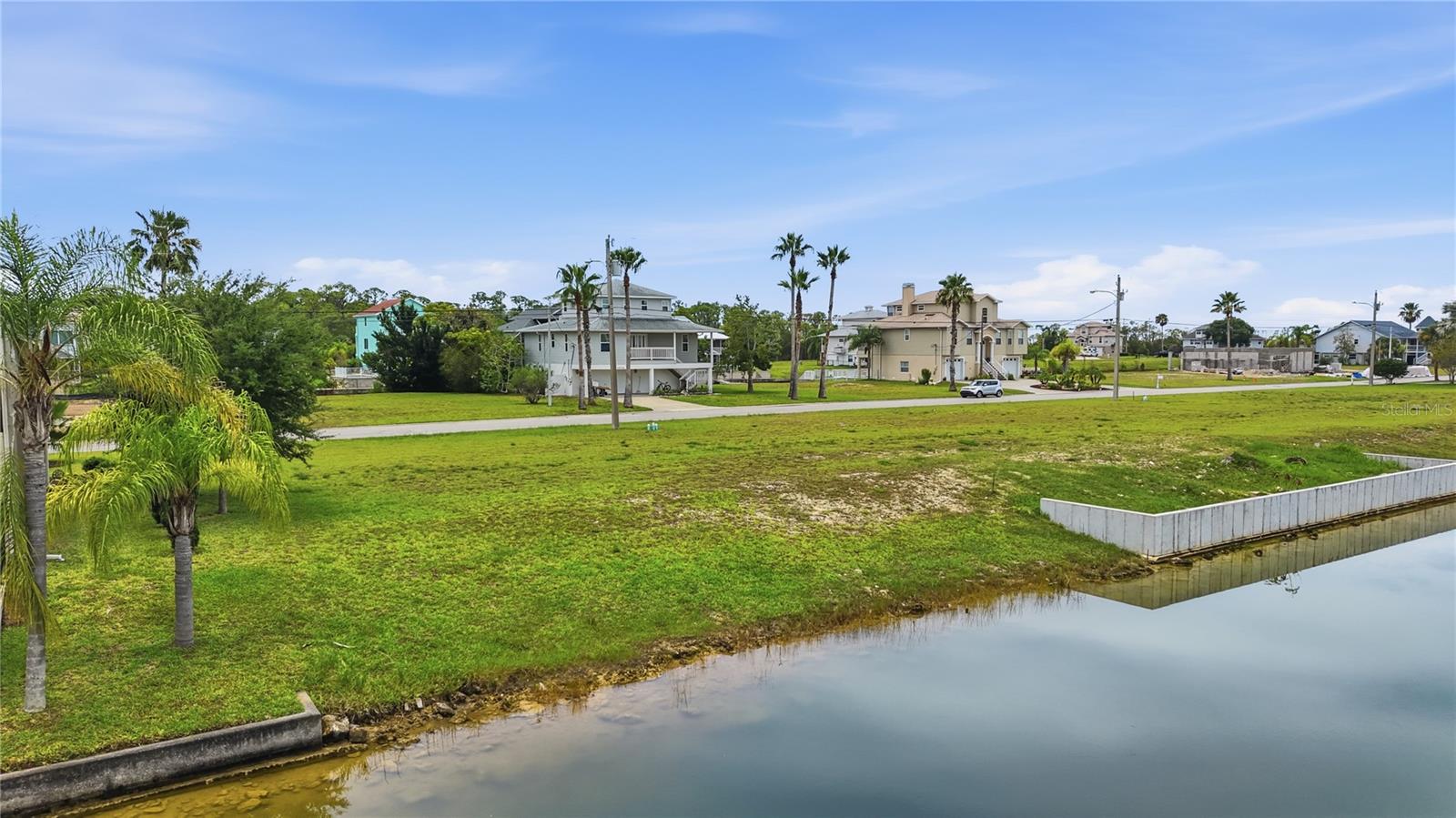 HERNANDO BEACH - Land