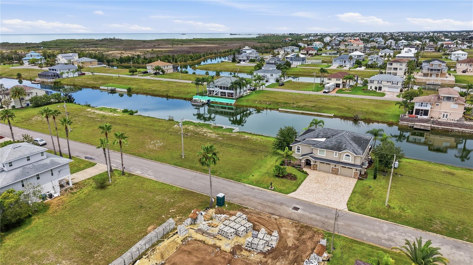 HERNANDO BEACH - Land