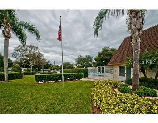 VILLAS OF BEACON GROVES - Residential Lease